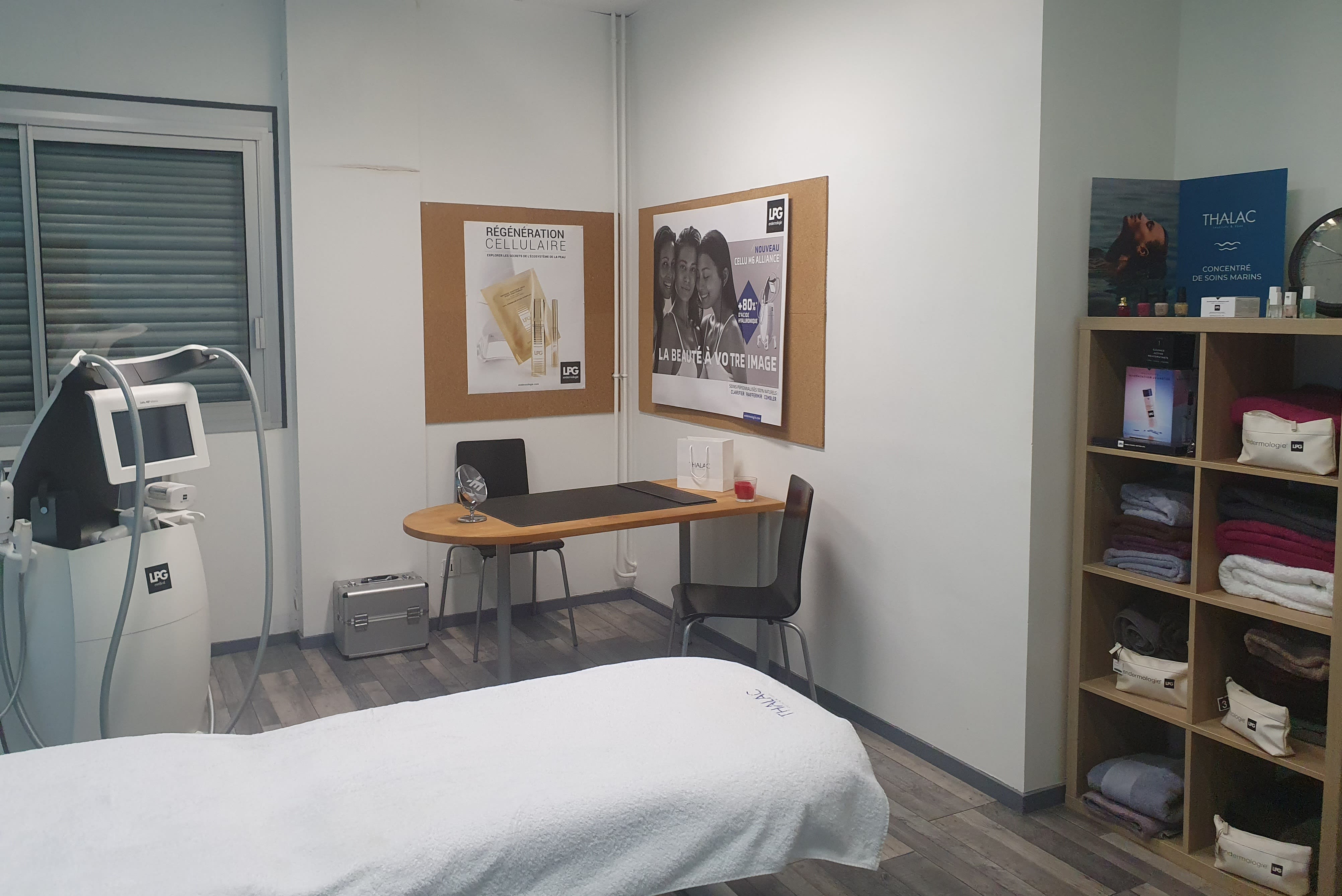 Institut-Amazones - Onglerie Saint-Étienne - OneBooking