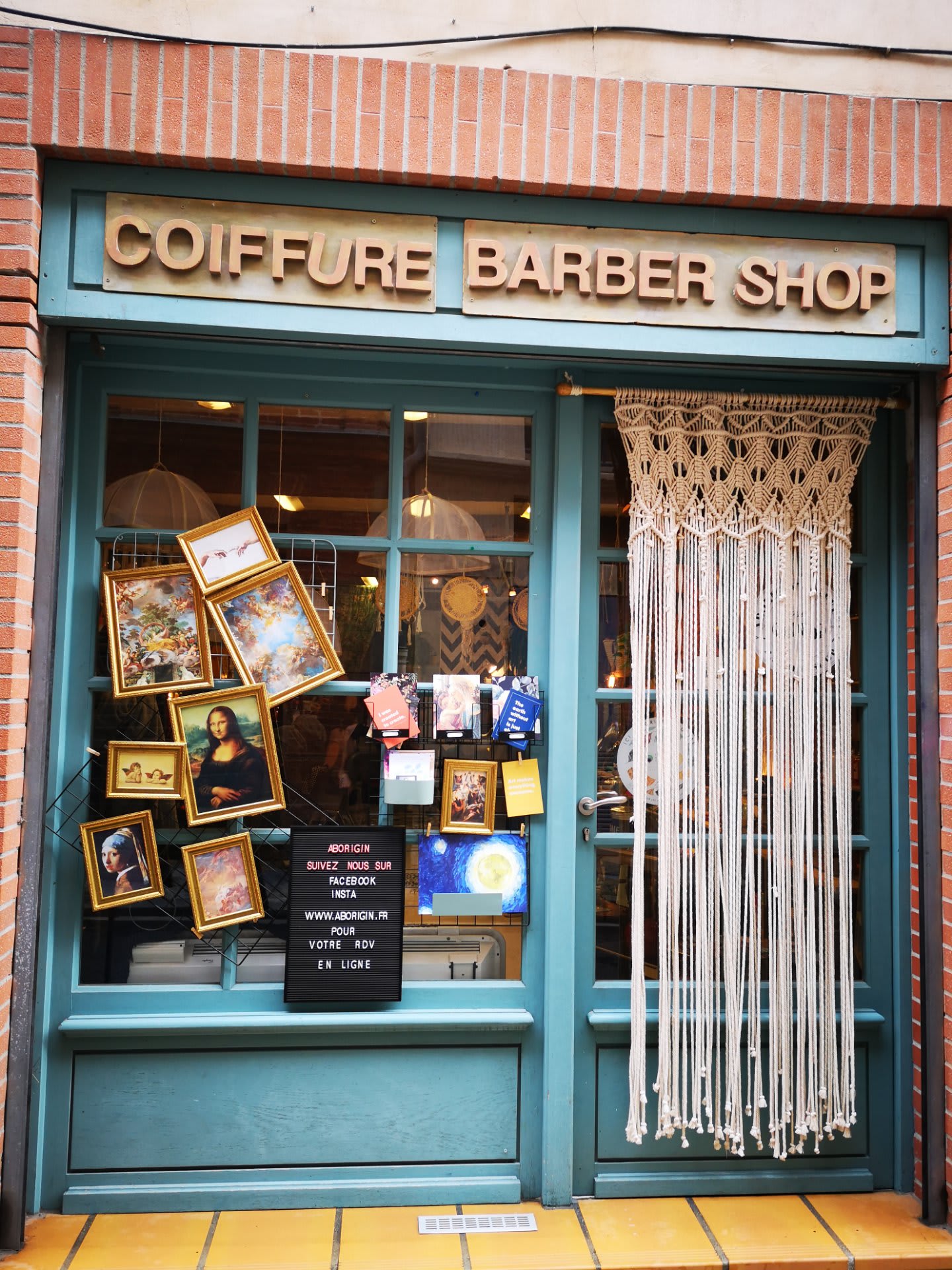 Aborigin - Coiffure Toulouse - Photo de couverture - OneBooking