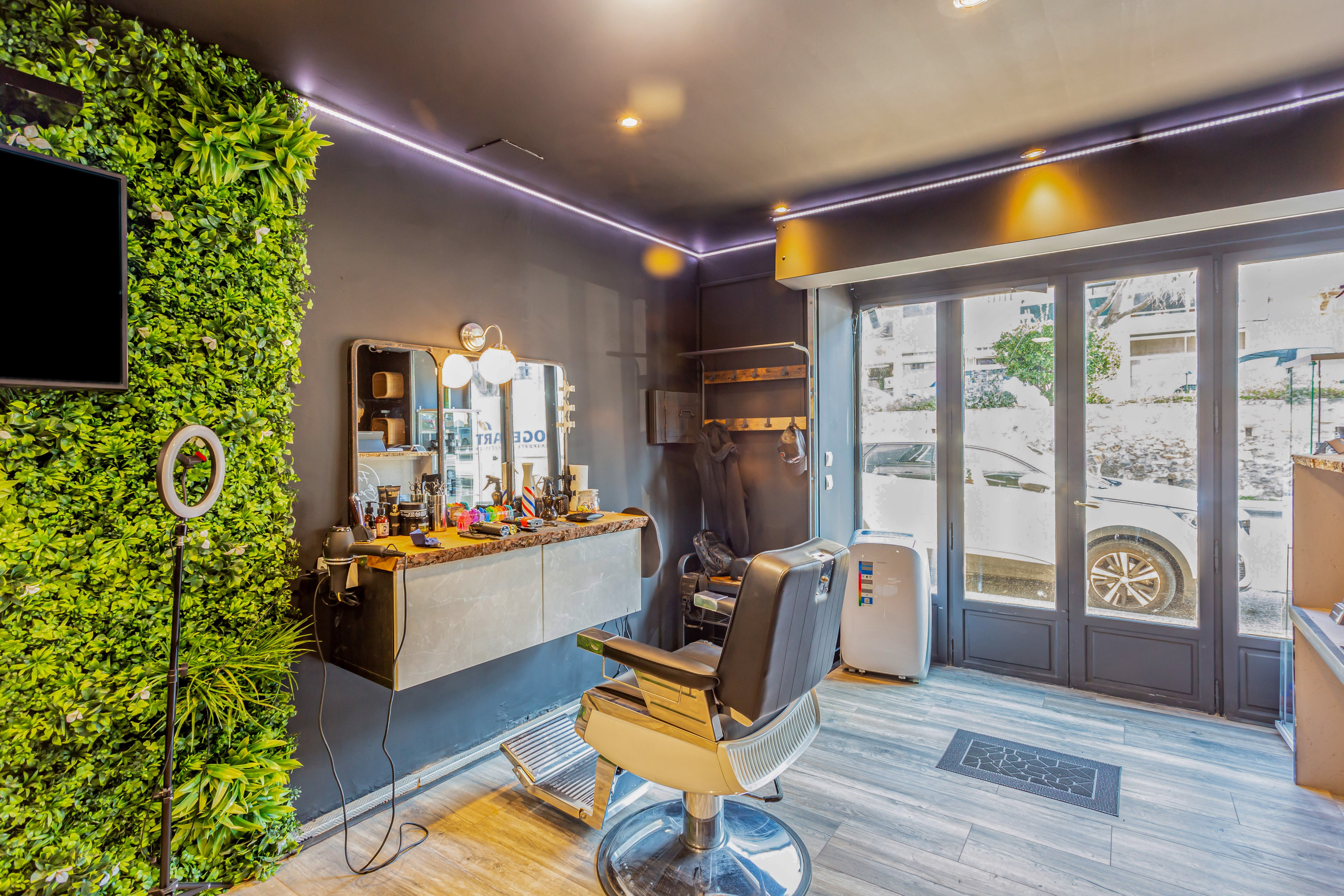Fade barber - Coiffure Hyères - Photo de couverture - OneBooking