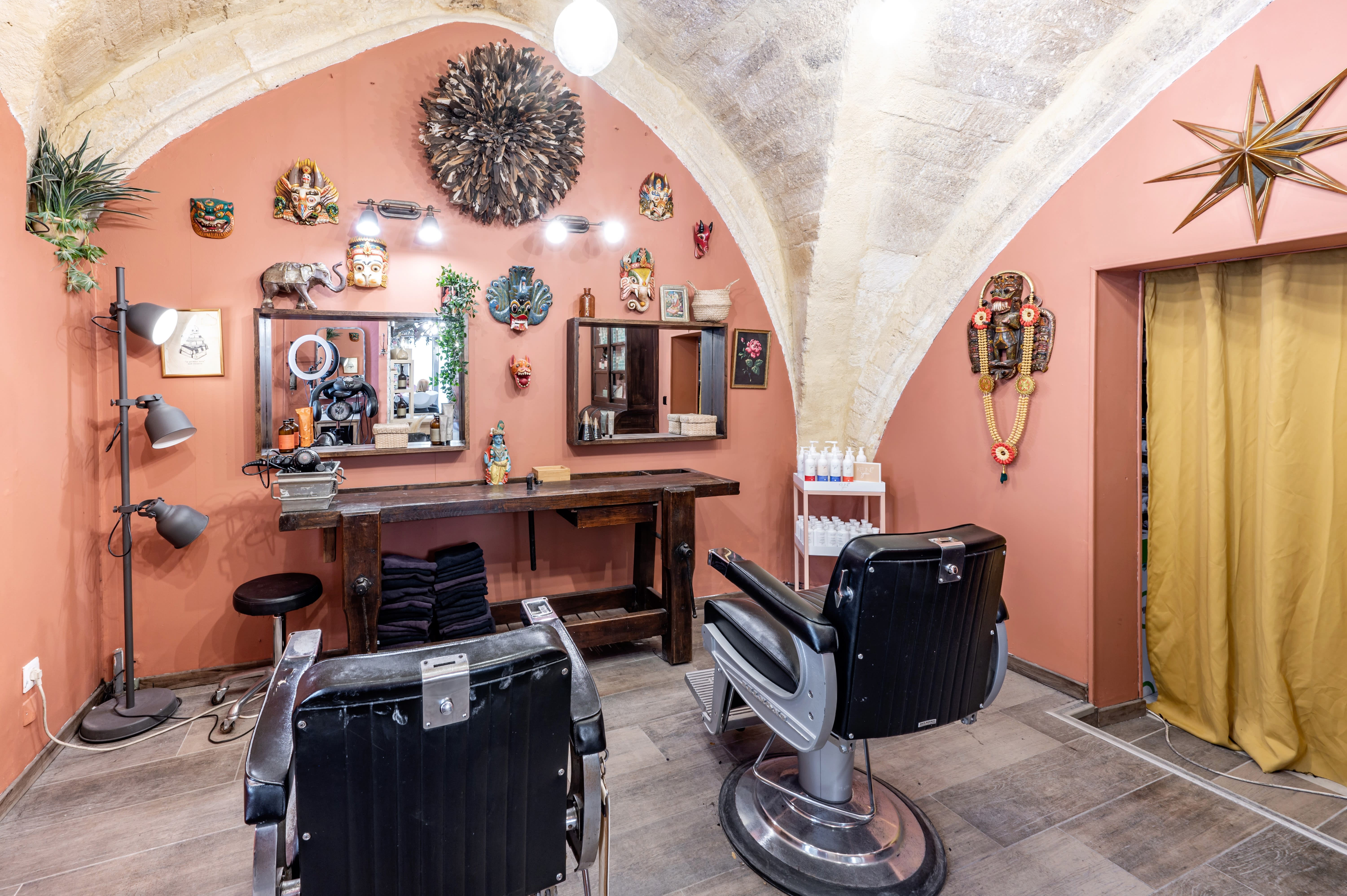 Cut My Bangs - Coiffure Montpellier - Cut My Bangs - Photo Galerie - OneBooking