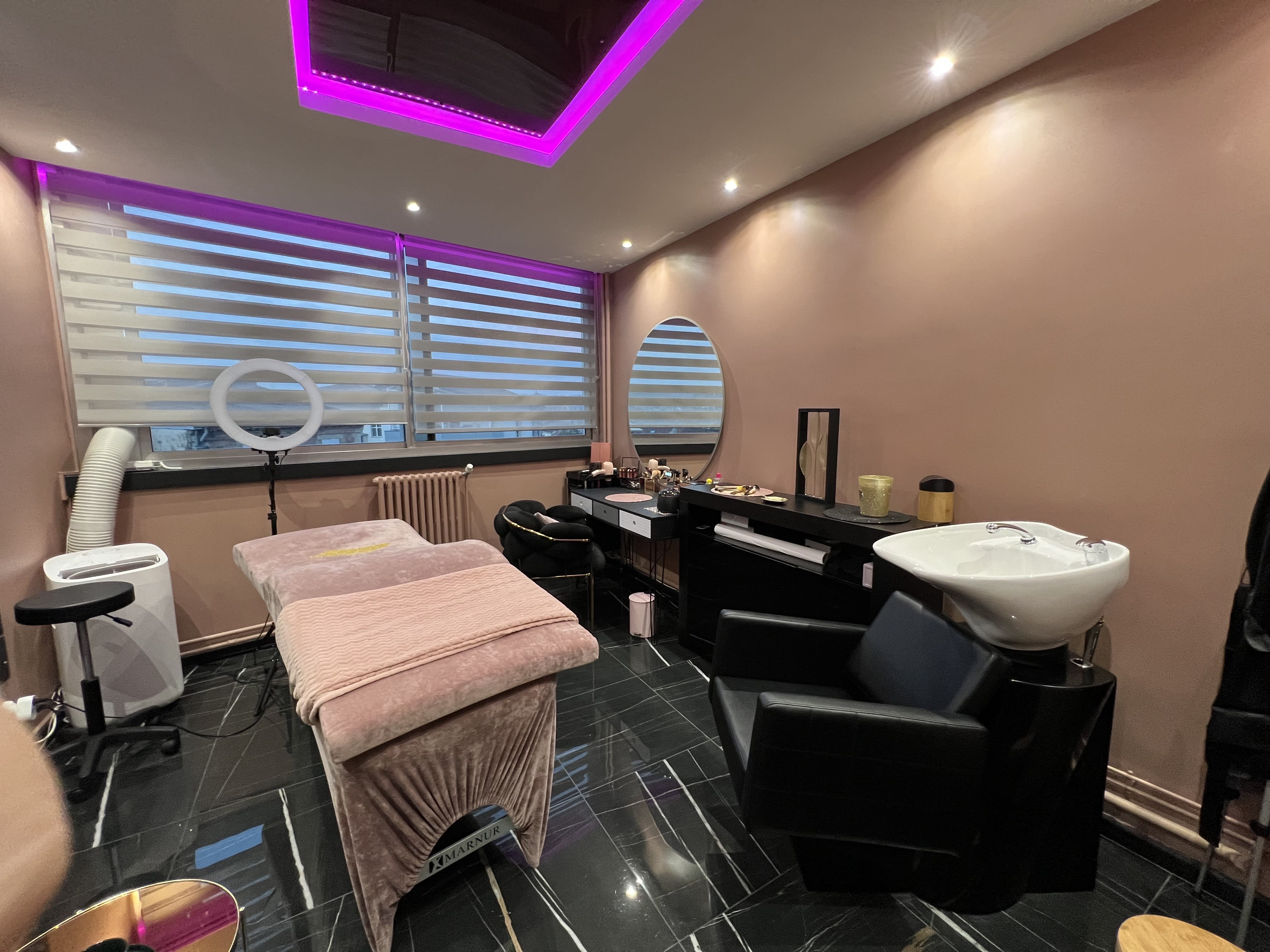 CILS DE REVE AHLAMCAMIL - Institut de beauté Agen - CILS DE REVE AHLAMCAMIL - Photo Galerie - OneBooking