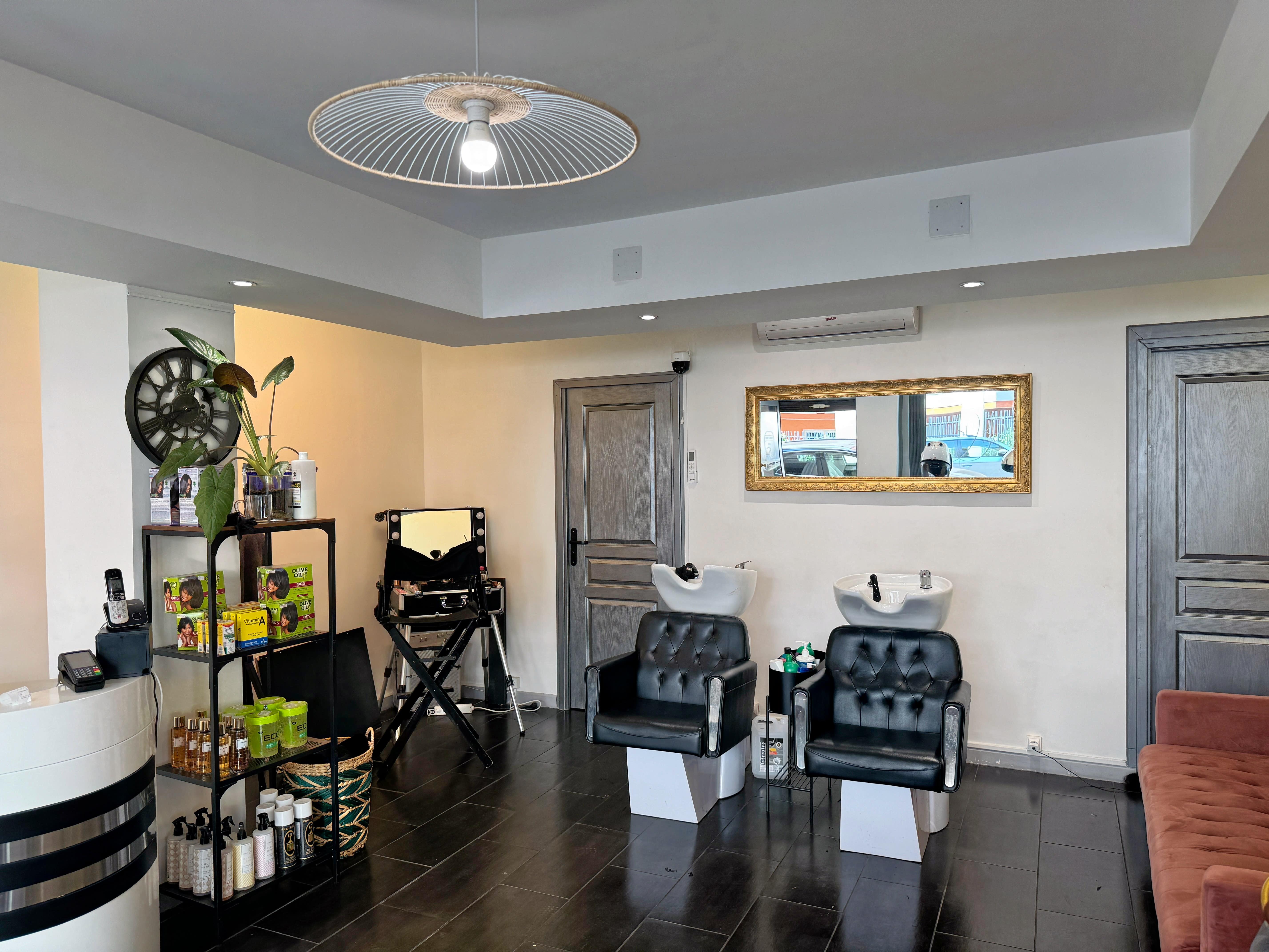 Sublime beauté - Coiffure Nice - Sublime beauté - Photo Galerie - OneBooking