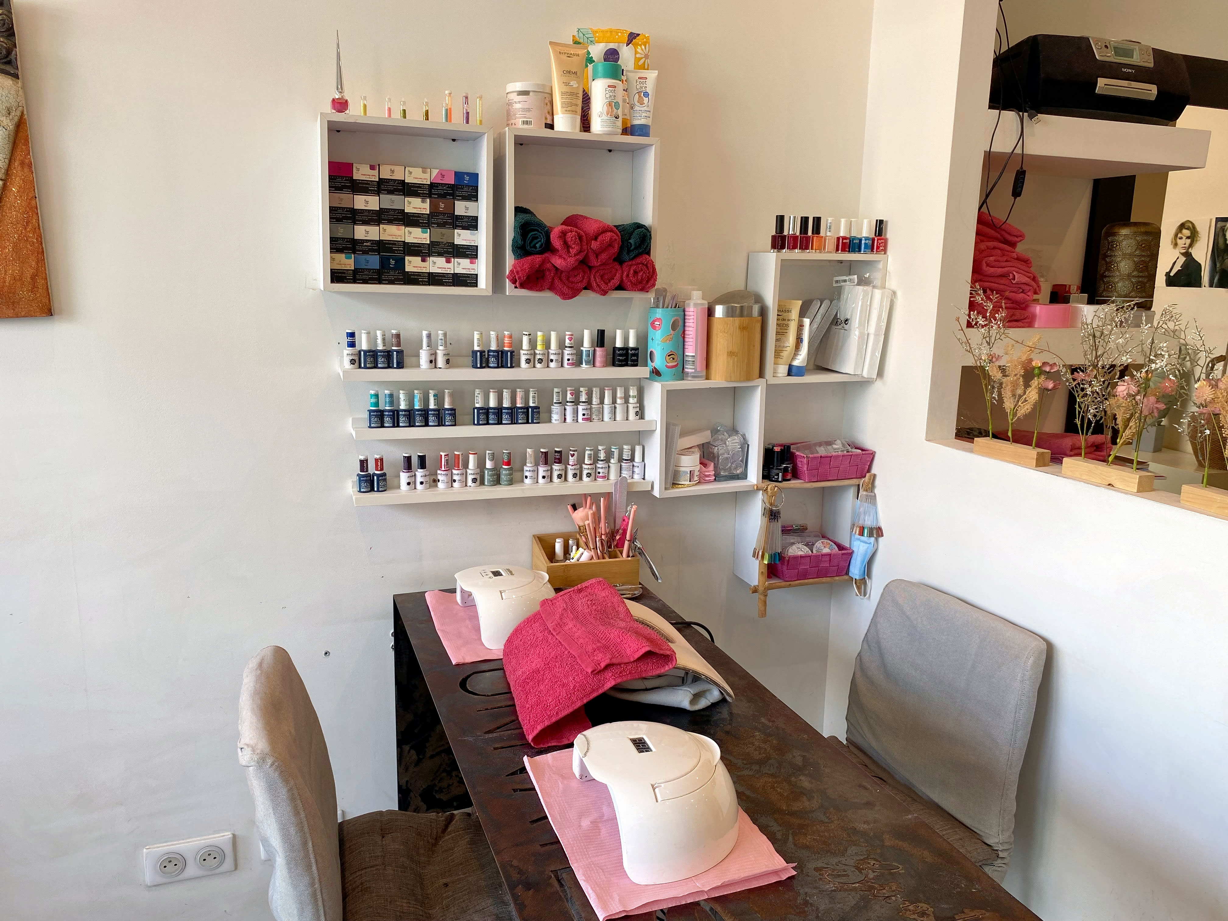 Coiffure | Ongle | Initial-B - Soin visage Nice - Coiffure | Ongle | Initial-B - Photo Galerie - OneBooking