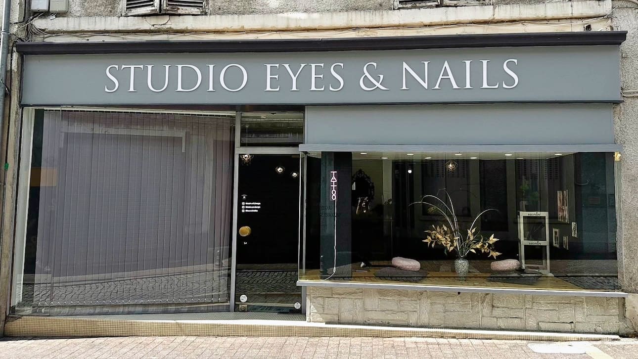 Studio Eyes & Nails