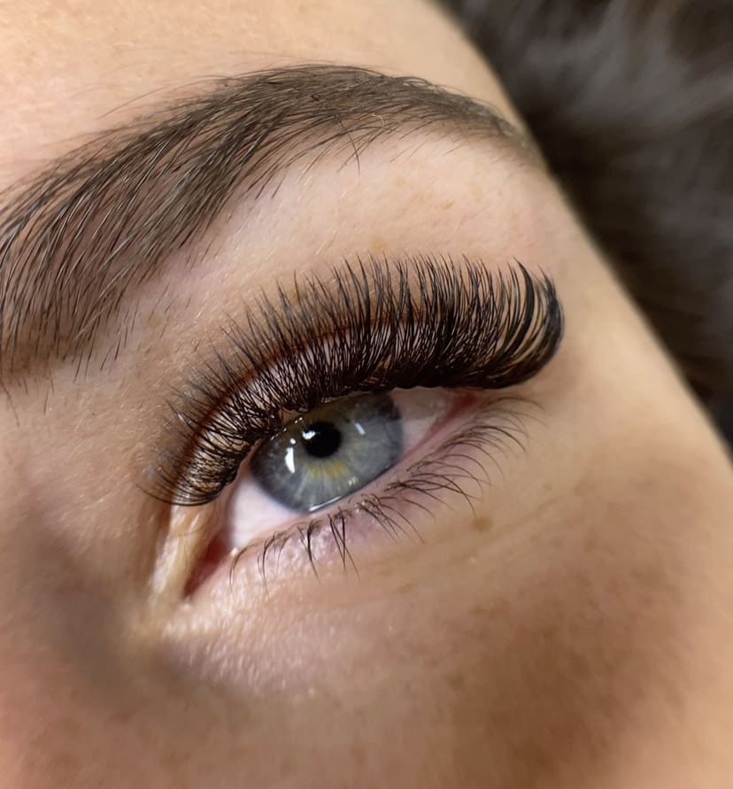 Manon Beauty - Sourcils & cils Nice - Manon Beauty - Photo Galerie - OneBooking
