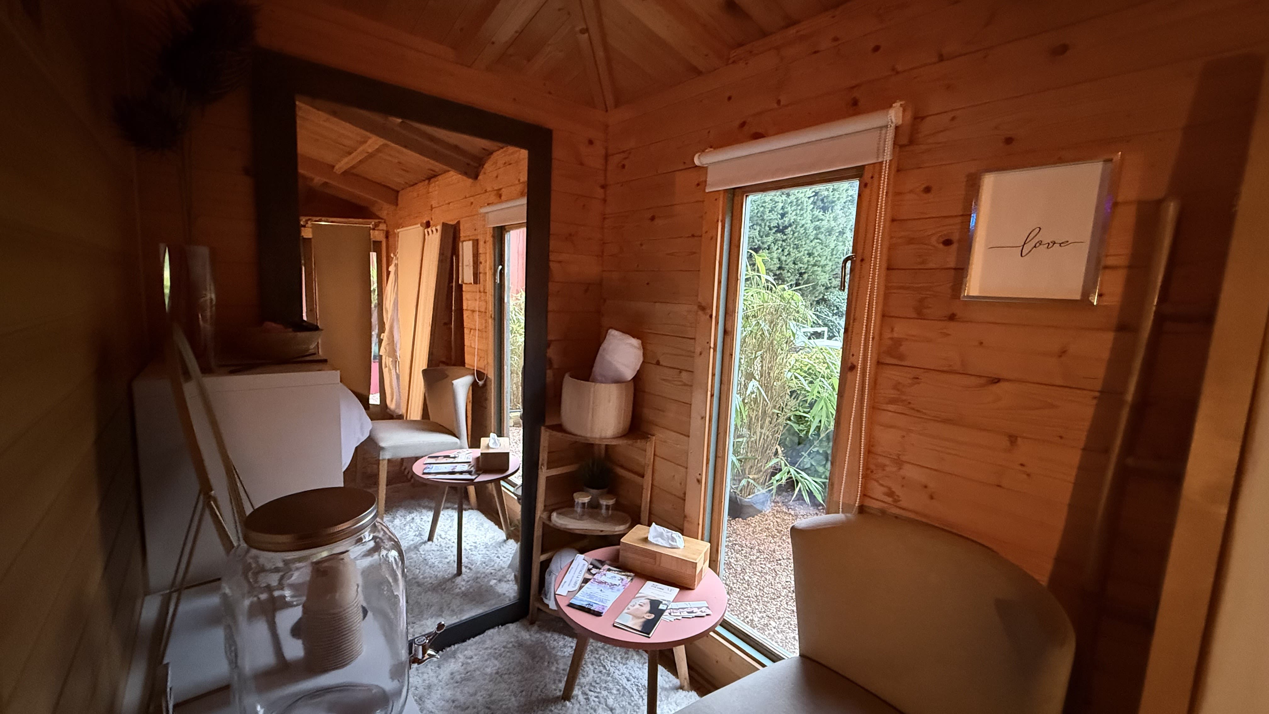 Mae Paradise - Institut de beauté Antibes - Mae Paradise - Photo Galerie - OneBooking