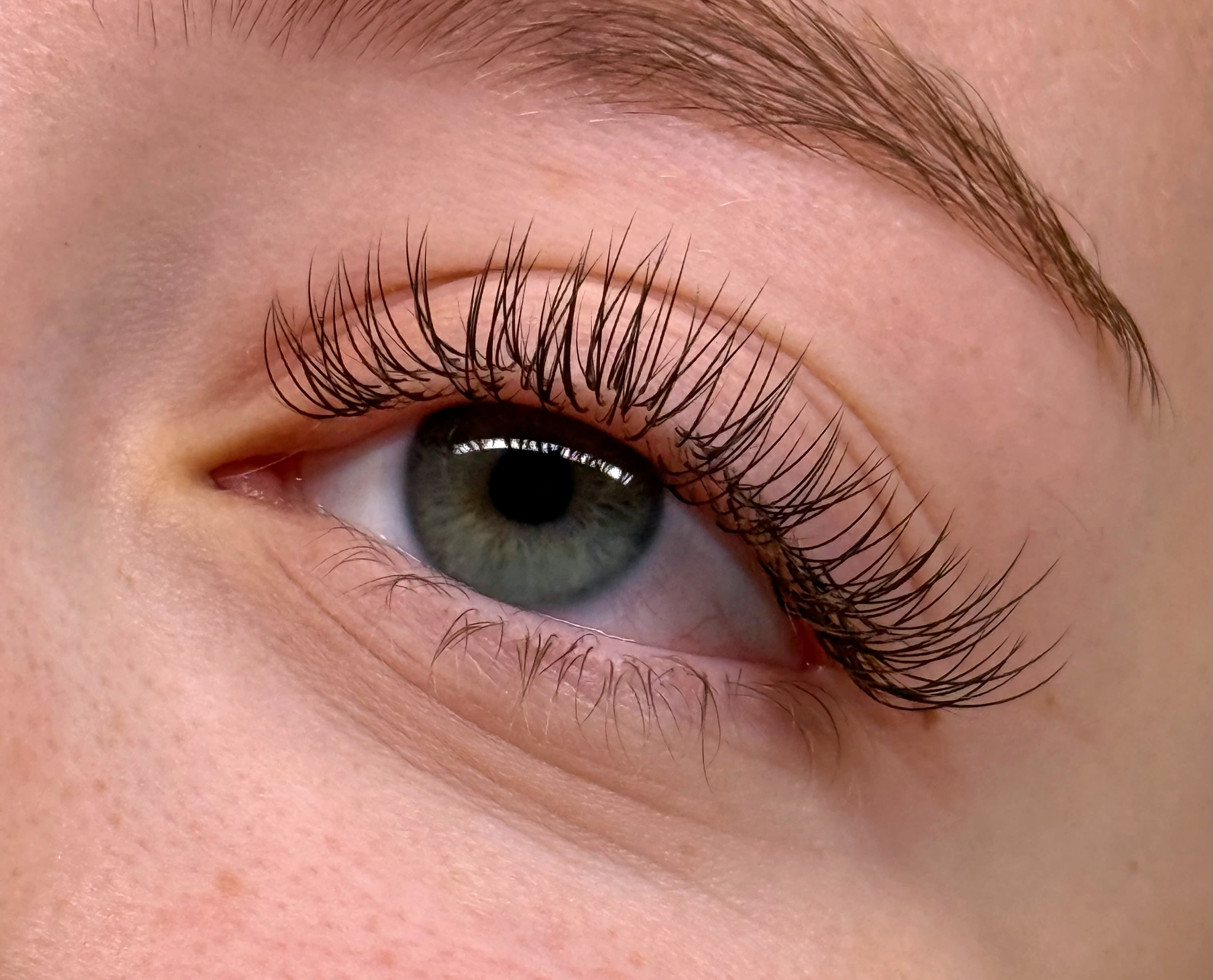 AS Nails & Lashes - Sourcils & cils Nice - AS Nails & Lashes - Photo Galerie - OneBooking