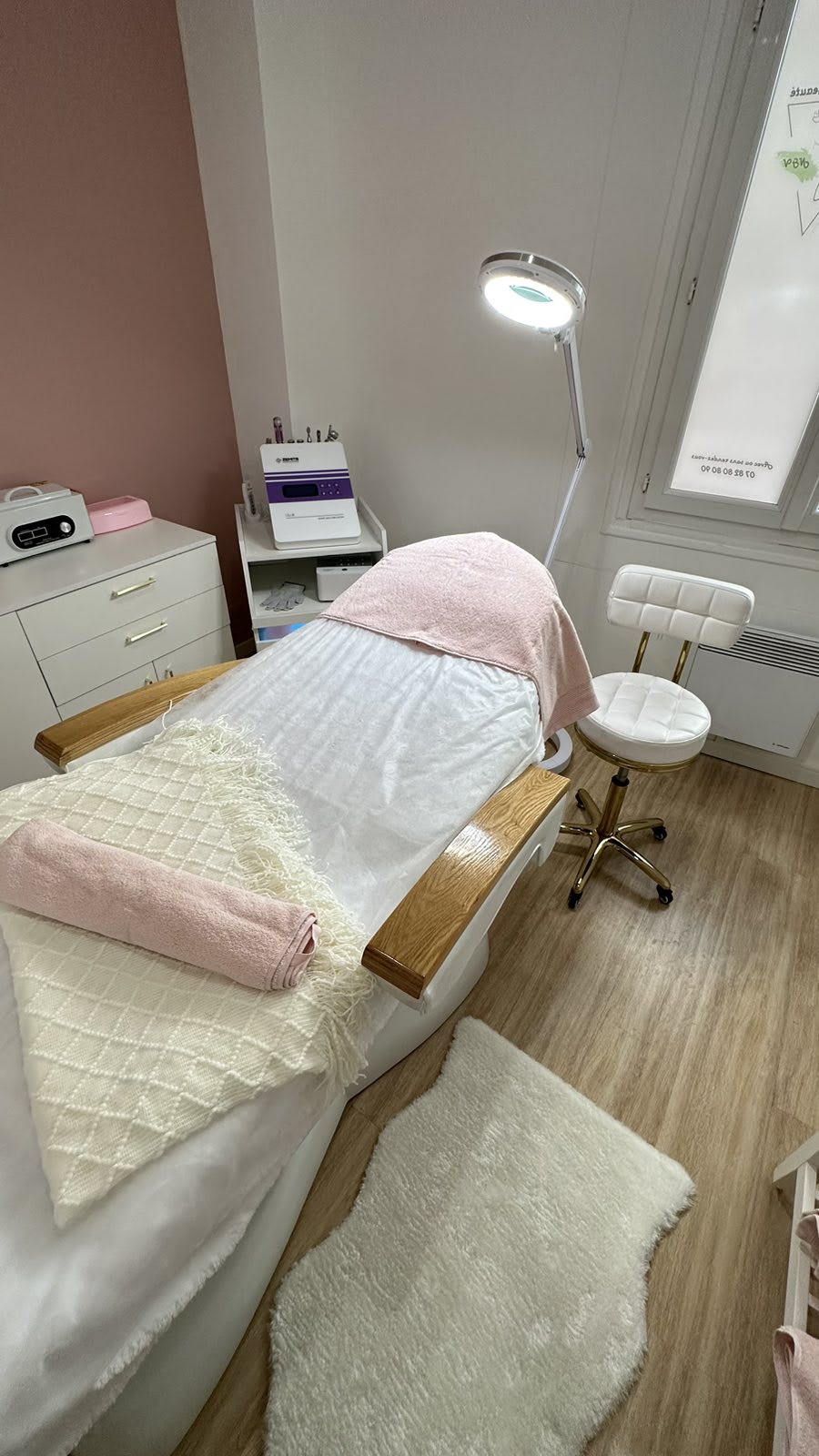 Atelier de beauté N&V - Sourcils & cils Nice - Atelier de beauté N&V - Photo Galerie - OneBooking