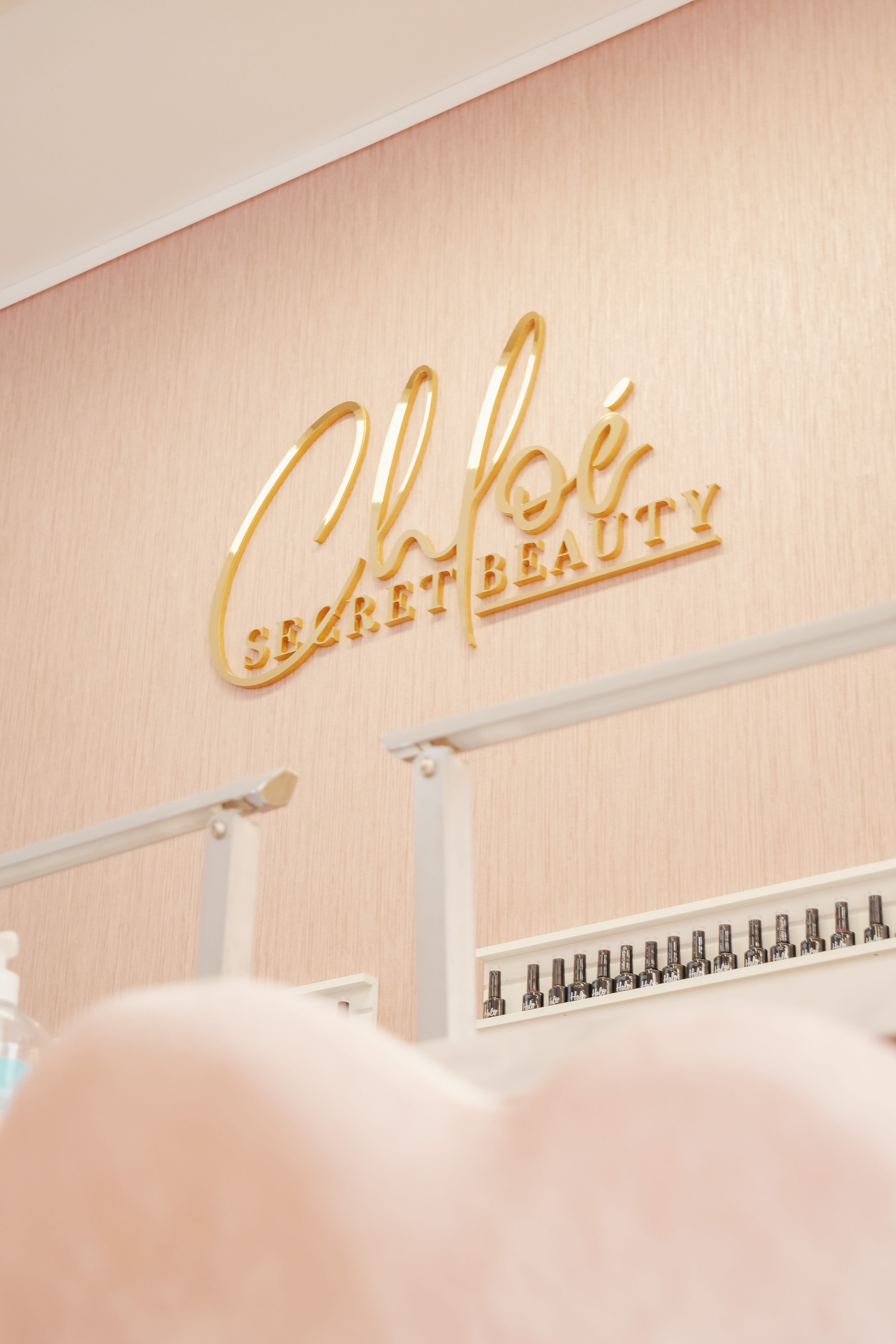 Chloé Secret Beauty - Onglerie Cannes - OneBooking