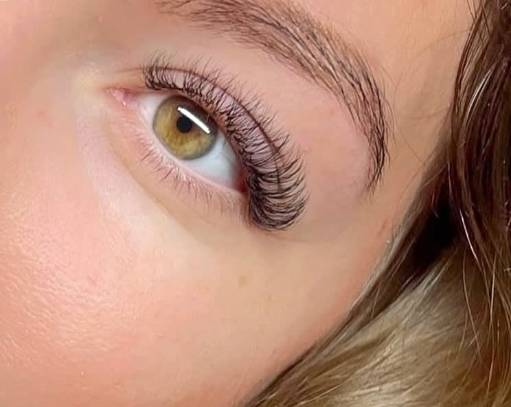 Mercedesz Beauty - Extension cils - Manucure - Onglerie Montpellier - OneBooking