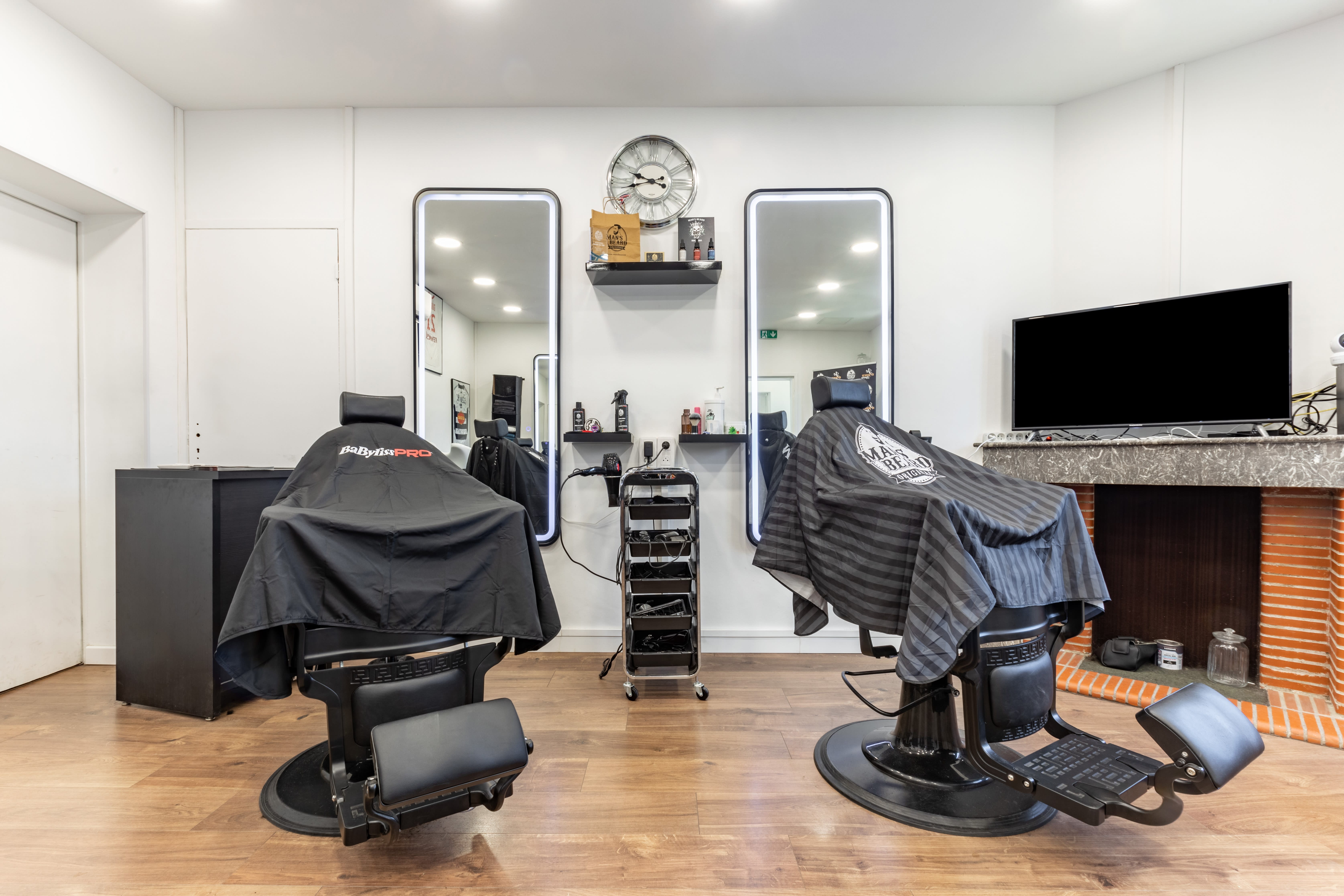 Jo Barber Square - Coiffure Toulouse - Jo Barber Square - Photo Galerie - OneBooking