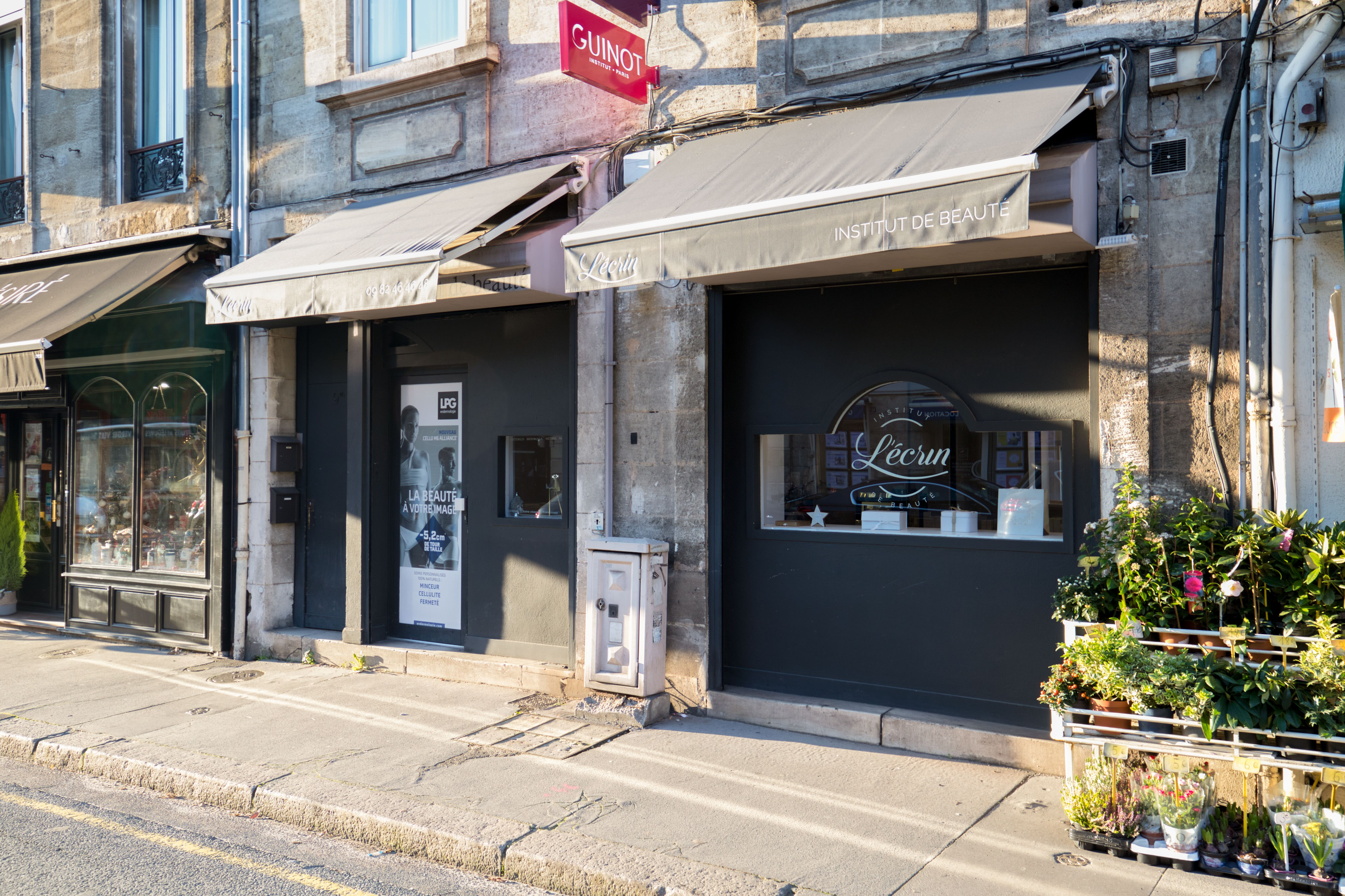 L'Écrin - Onglerie Bordeaux - OneBooking