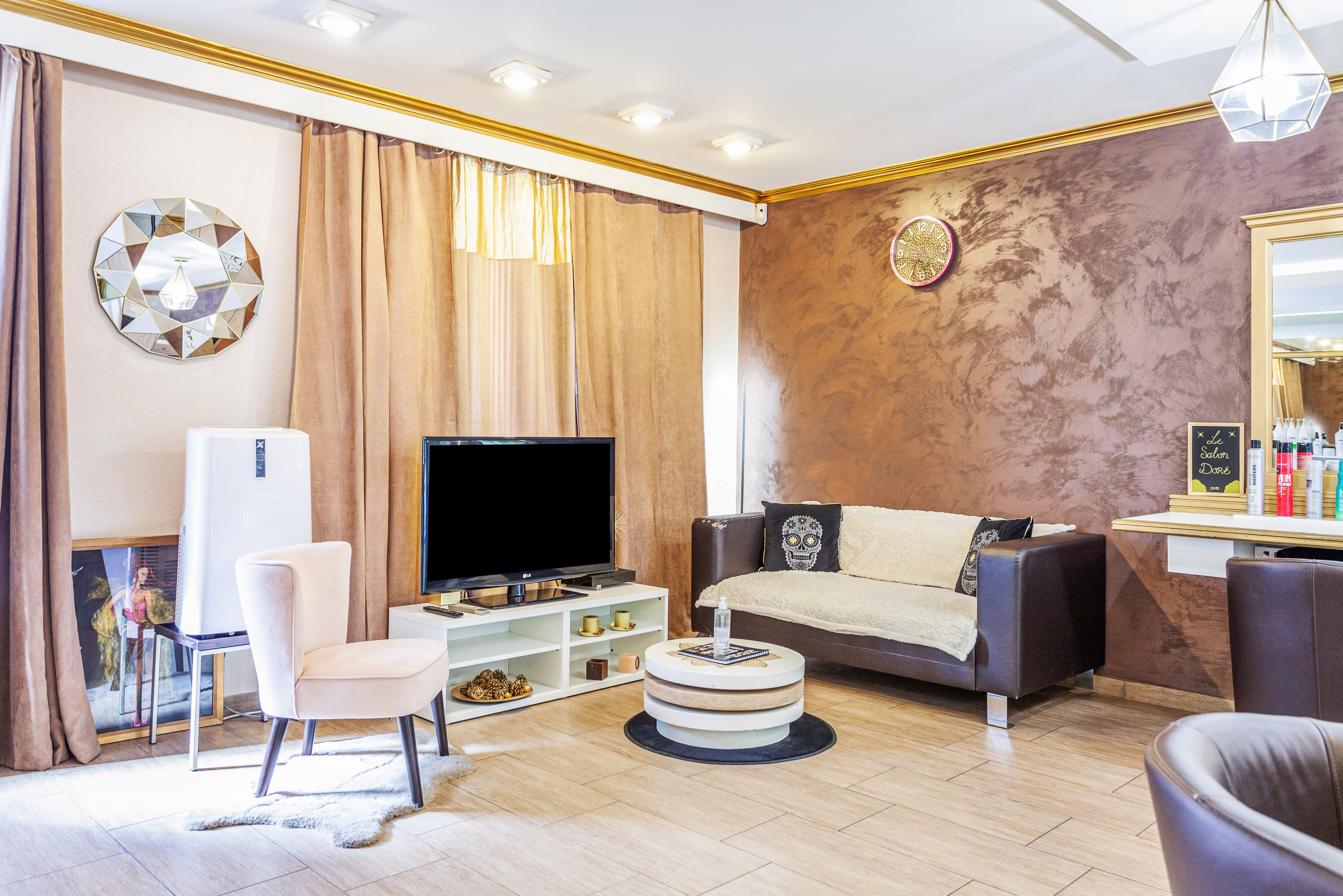 Salon de Coiffure - Le Salon Doré