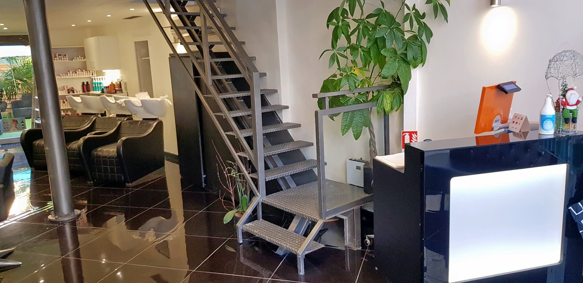 Design Coiffure - Institut de beauté Cannes - Design Coiffure - Photo Galerie - OneBooking