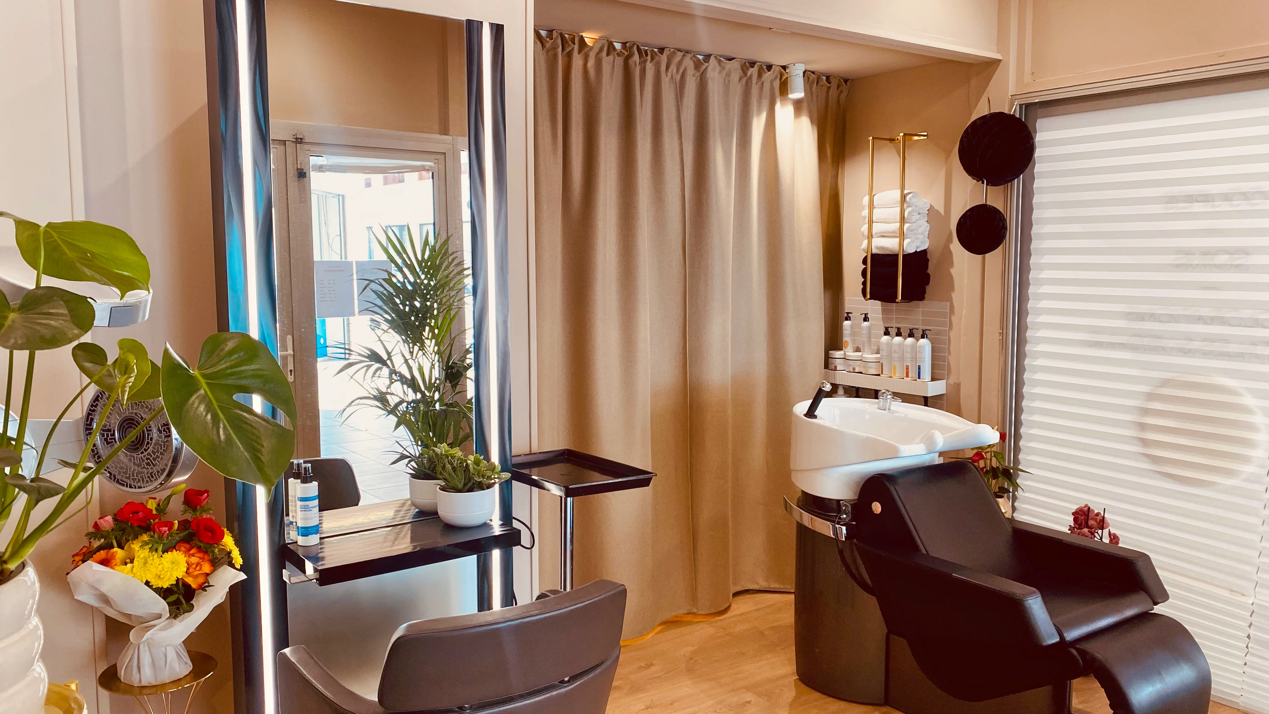 Ohanyan Studio - Coiffure Hyères - Ohanyan Studio - Photo Galerie - OneBooking