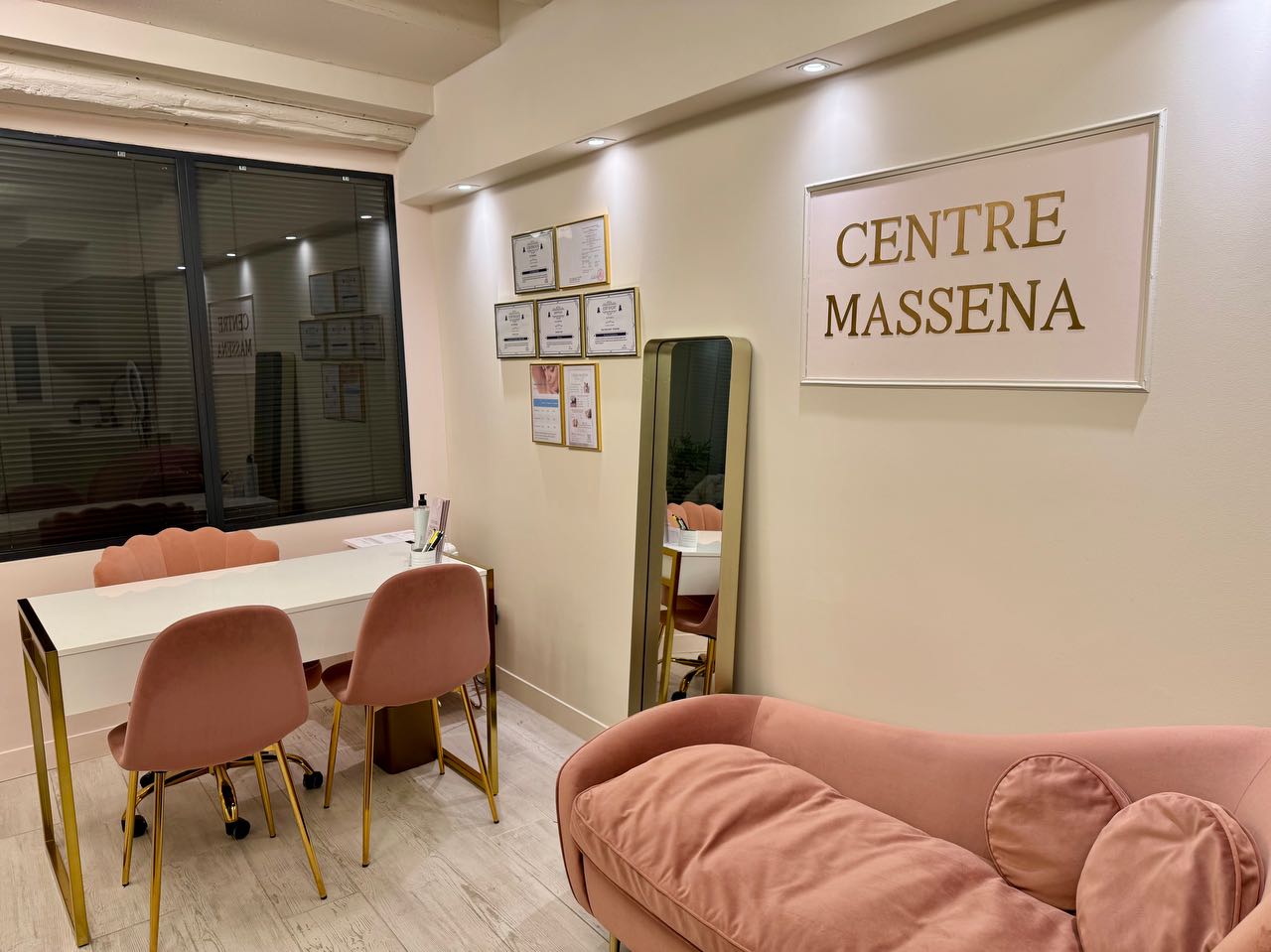 Centre Masséna | Cryolipolyse - Amincissement - EMS - Electrostimulation - Sourcils & cils Nice - Photo de couverture - OneBooking