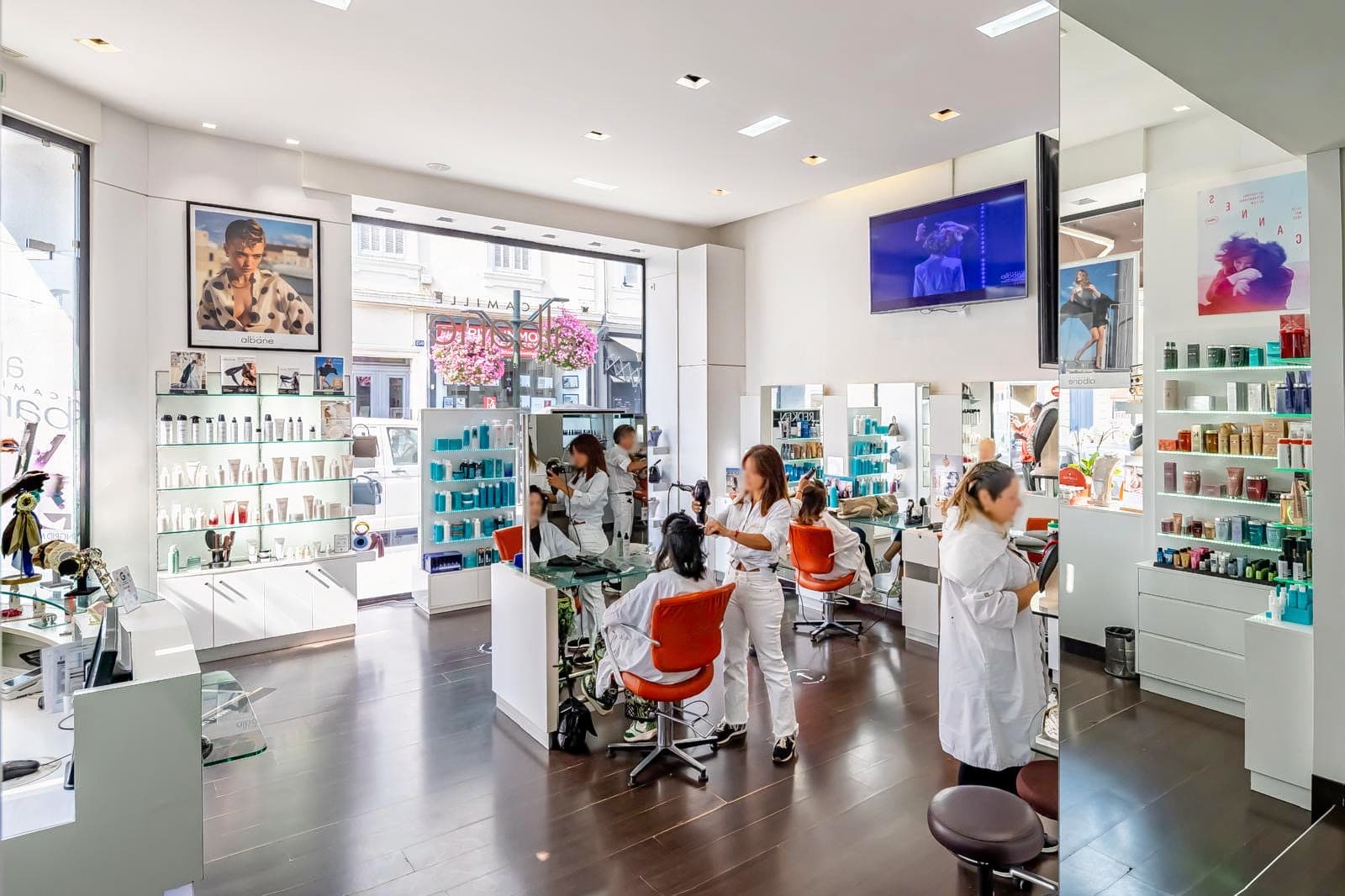 Camille Albane - Cannes - Coiffure Cannes - Camille Albane - Cannes - Photo Galerie - OneBooking