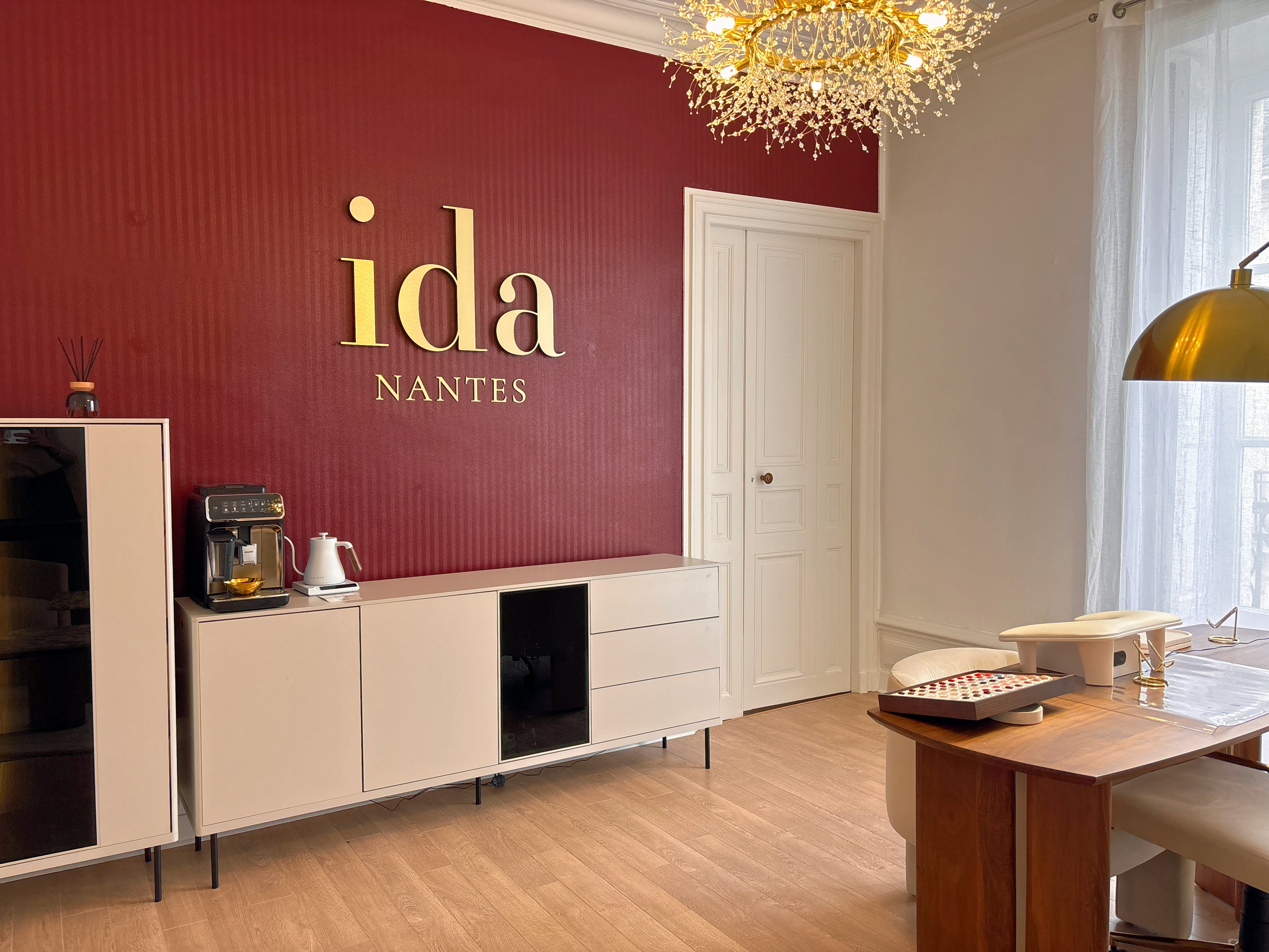 Ida | Salon de manucure haut-de-gamme - Institut de beauté Nantes - Photo de couverture - OneBooking