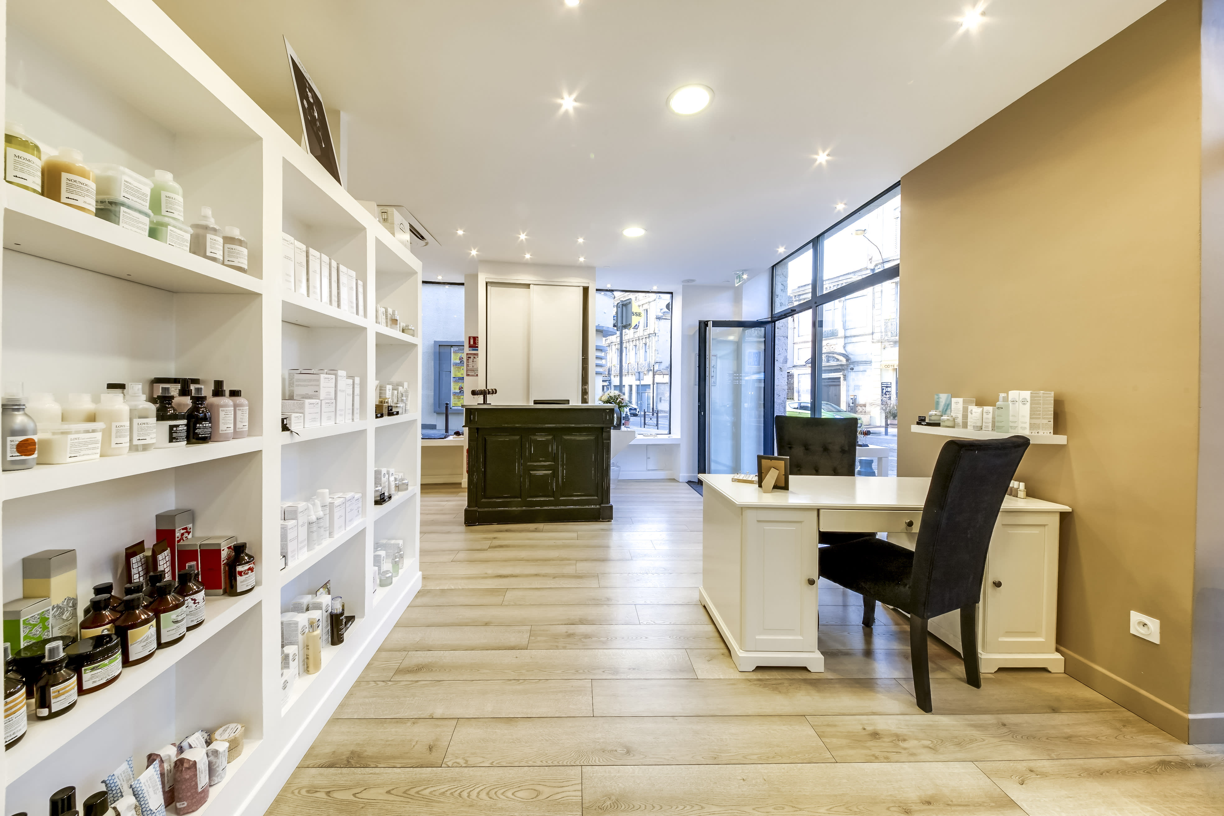 HannaH Ka - Institut de beauté Agen - Photo de couverture - OneBooking