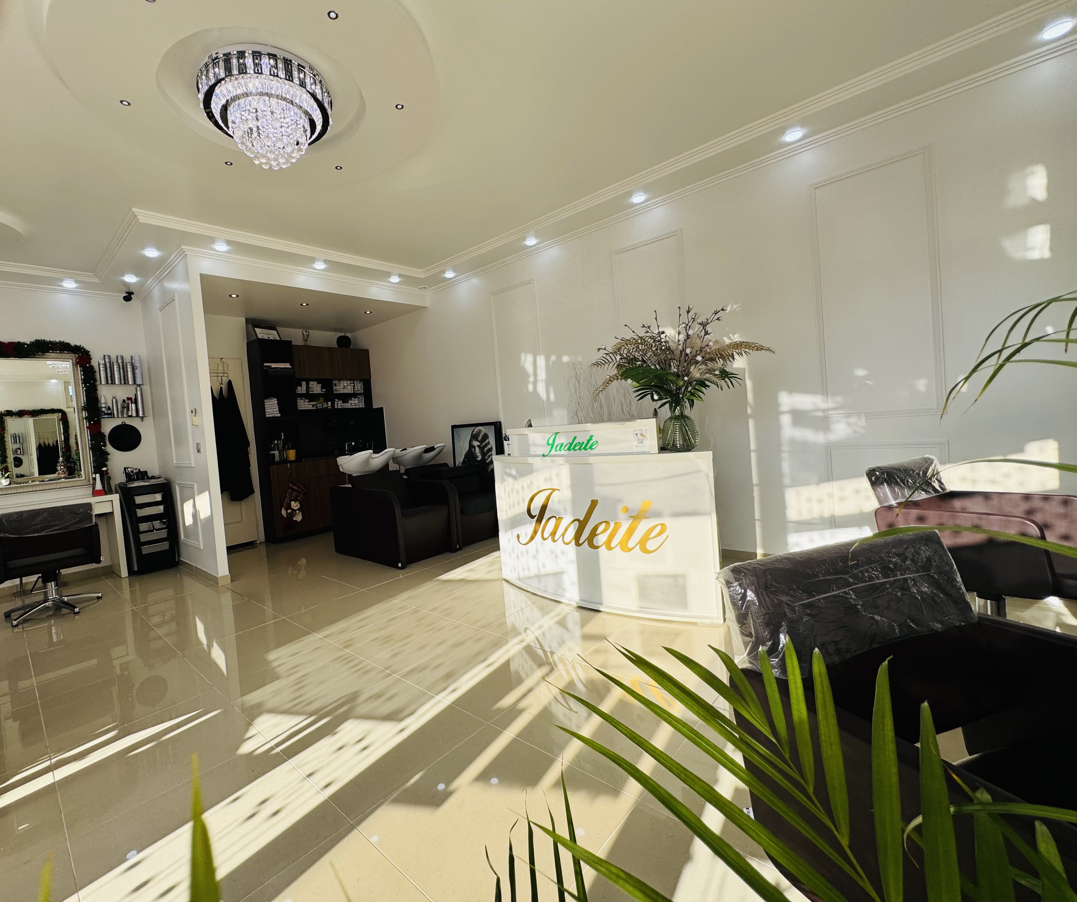 Jadéite - Coiffure Dijon - OneBooking