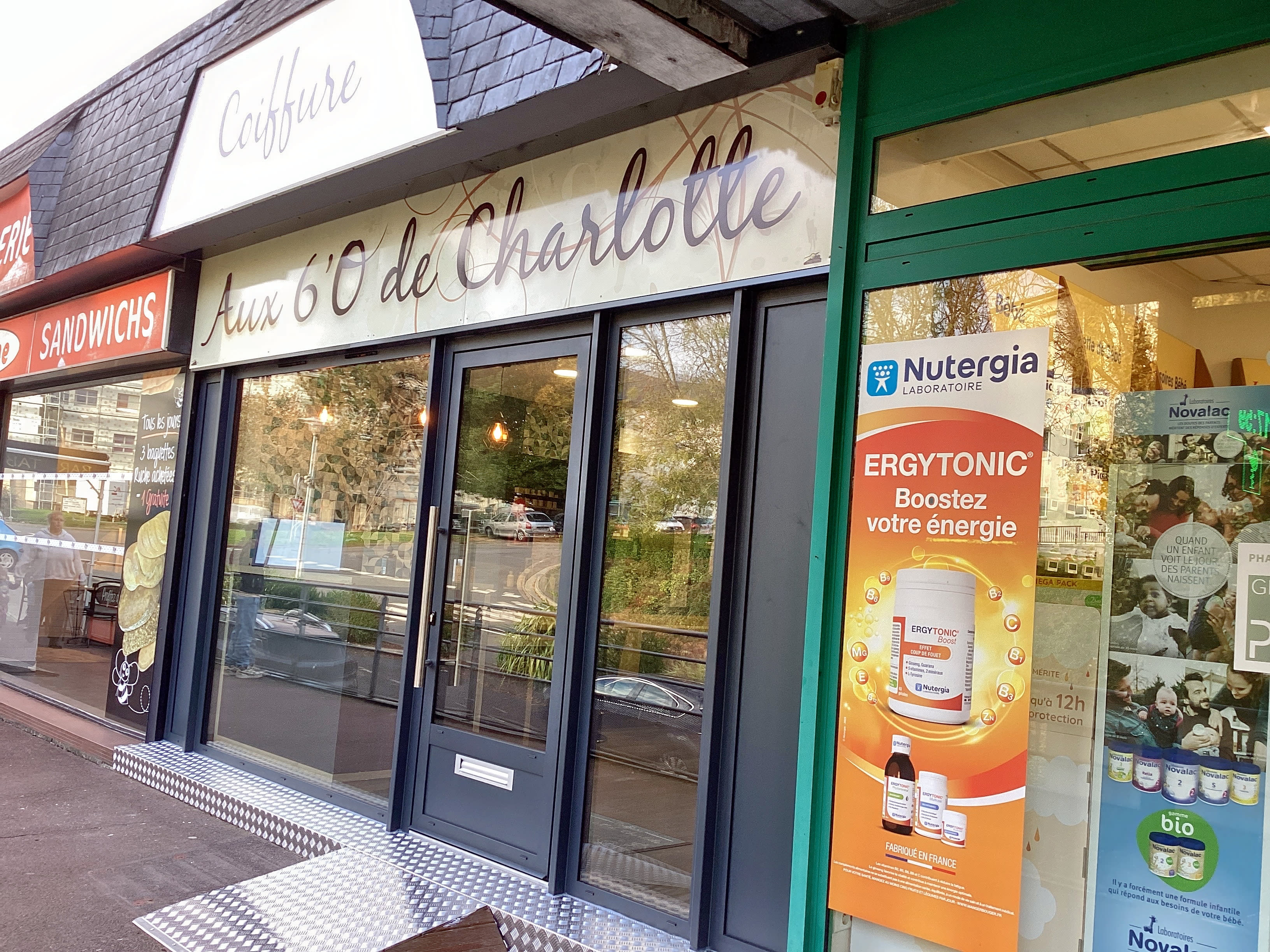 Aux 6'o de Charlotte