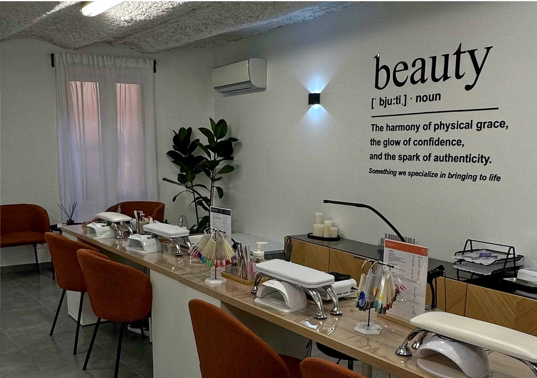 Oui Centre de Beauté - Coiffure Nice - Oui Centre de Beauté - Photo Galerie - OneBooking