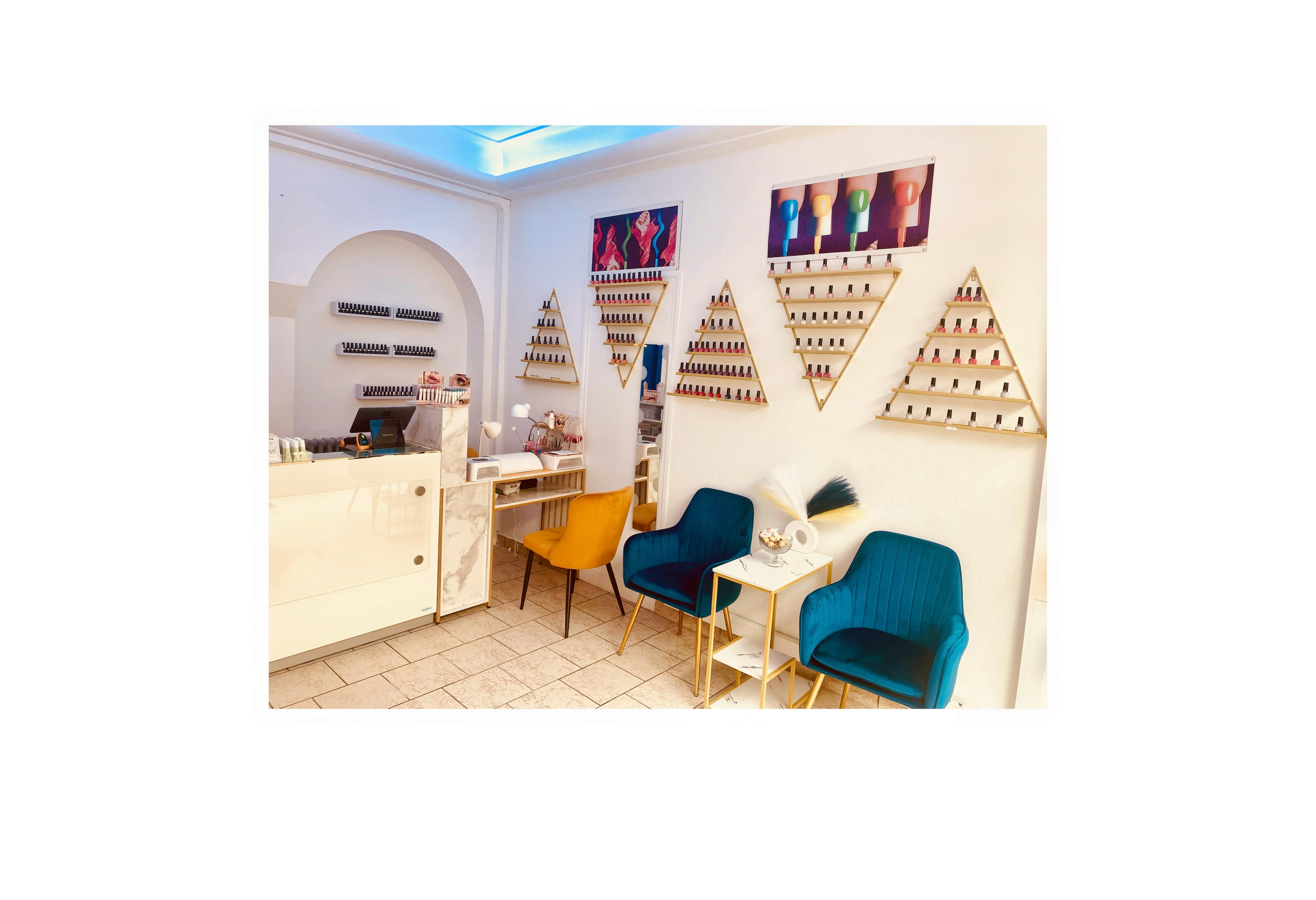 Genn Chic - Onglerie Amiens - OneBooking