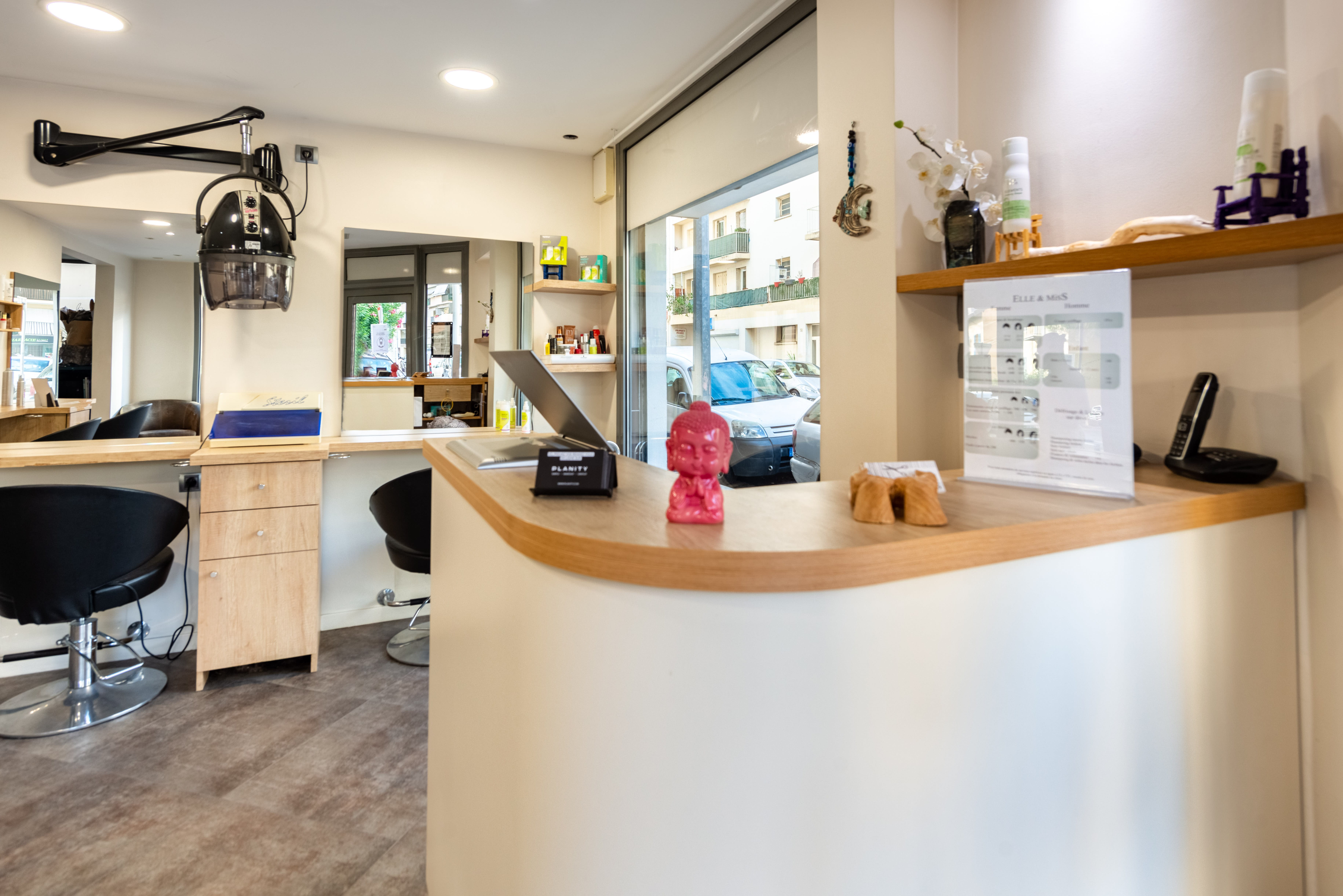 Elle et Miss - Coiffure Nice - Elle et Miss - Photo Galerie - OneBooking