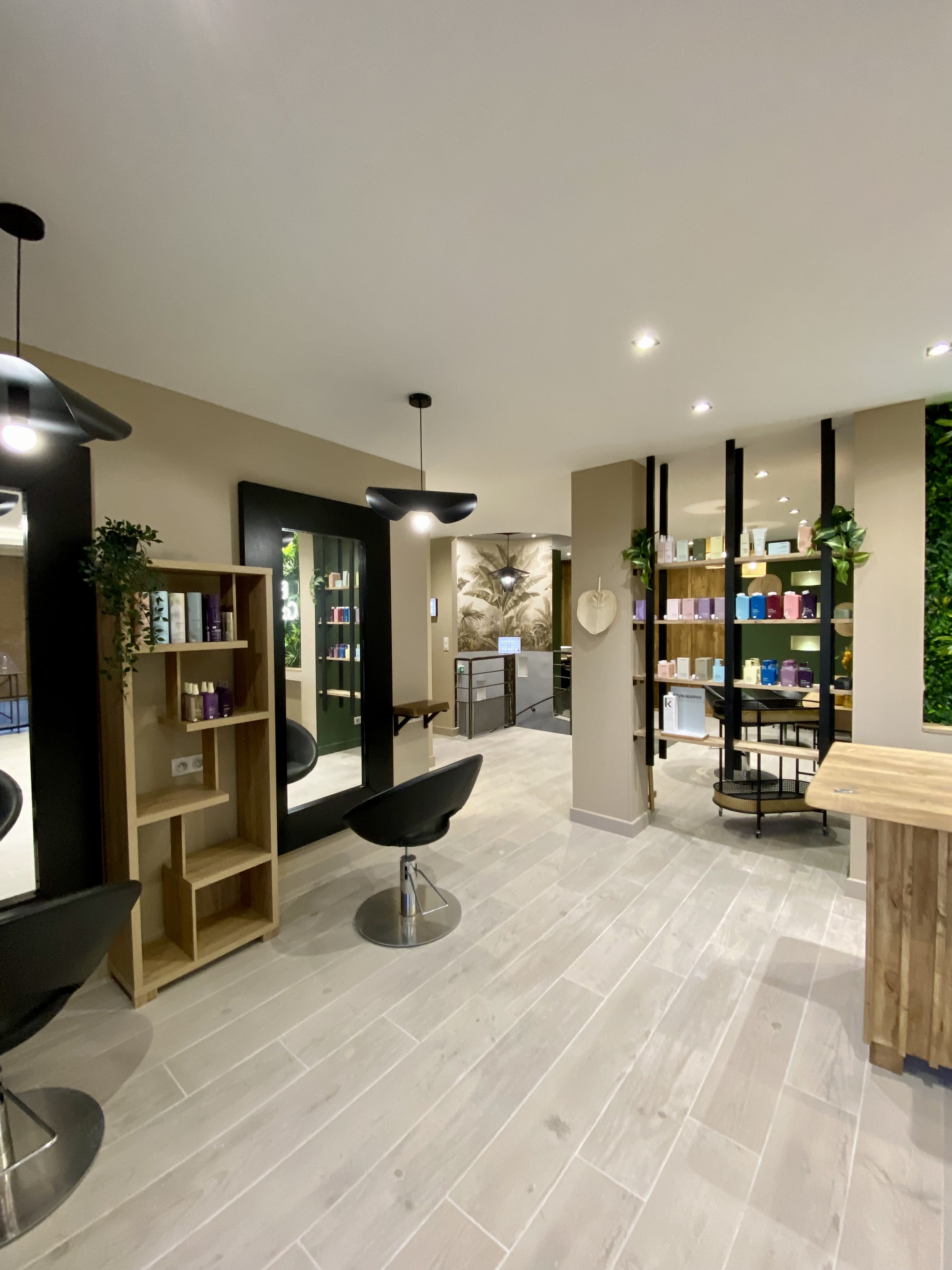 Bliss - coiffure & esthétique - Institut de beauté Béziers - Bliss - coiffure & esthétique - Photo Galerie - OneBooking
