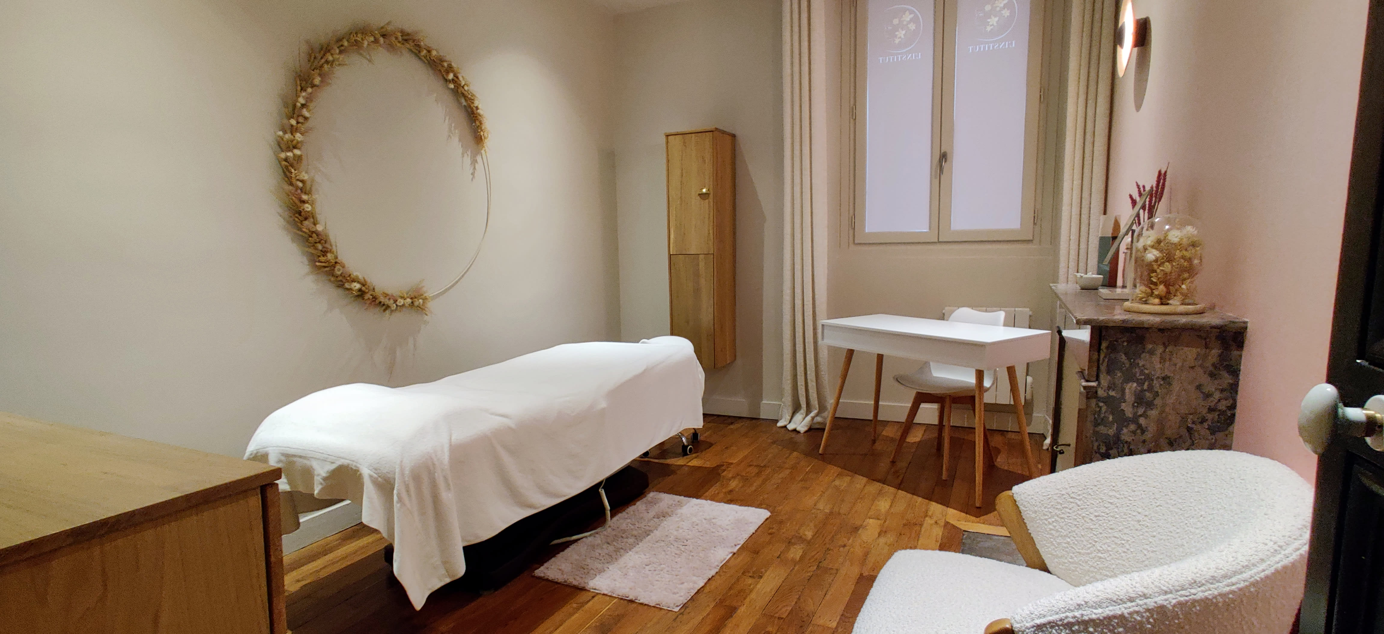 Jermane Marquez  ( Kobido - Réflexologie plantaire - Massage crânien / Naturopathie ) - Massage Nantes - OneBooking