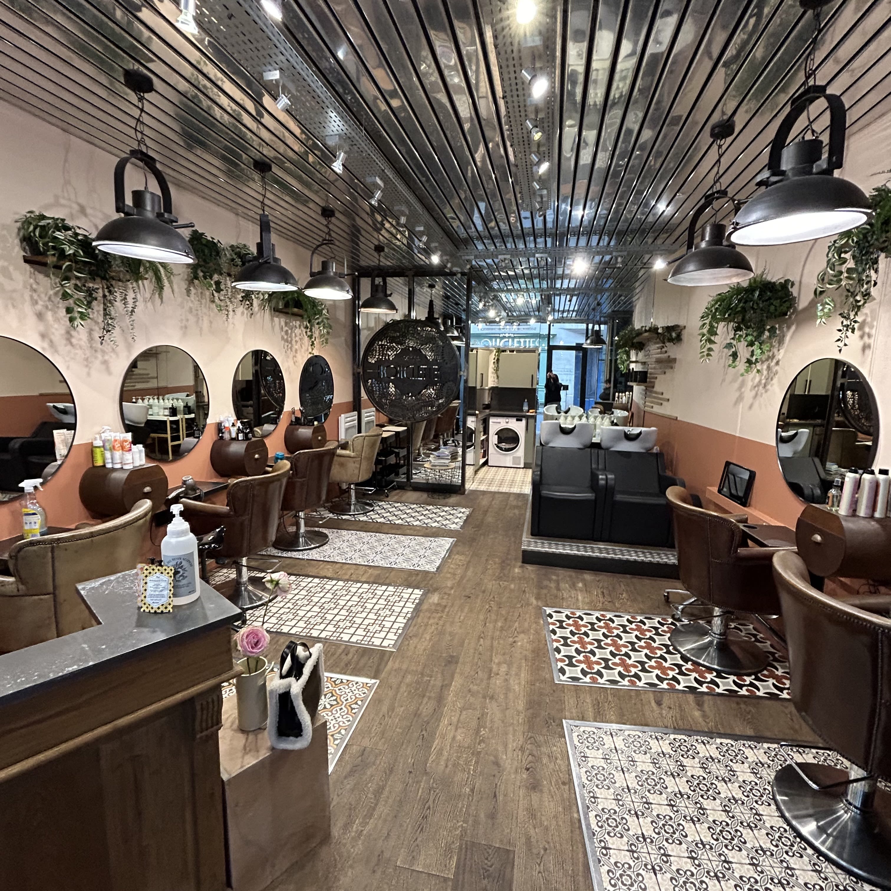 Bouclettes - Coiffure Nantes - Bouclettes - Photo Galerie - OneBooking
