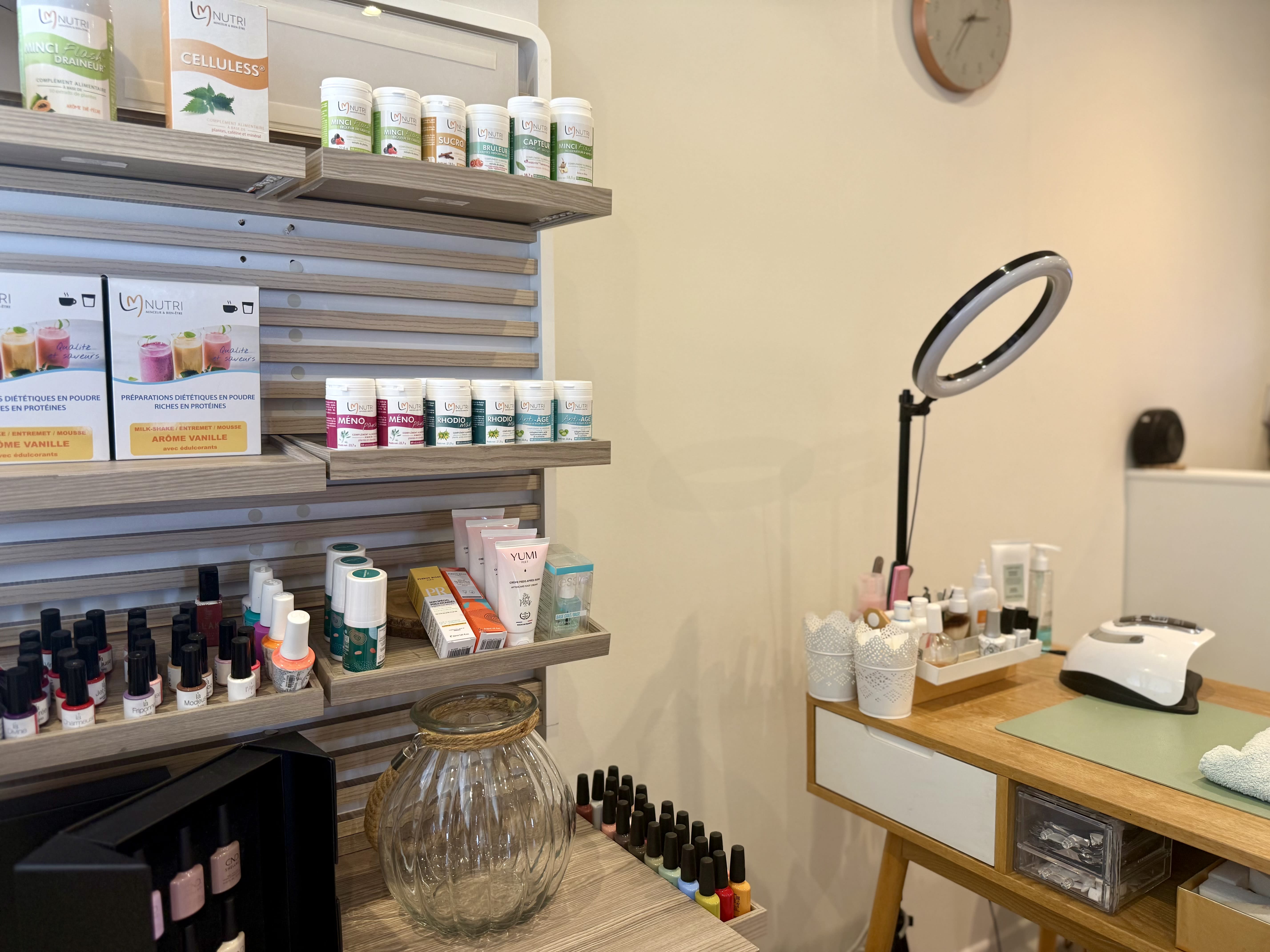 Institut Riviera | Expertise Epilation Définitive Electrolyse, Anti Age et Minceur - Institut de beauté Antibes - Institut Riviera | Expertise Epilation Définitive Electrolyse, Anti Age et Minceur - Photo Galerie - OneBooking