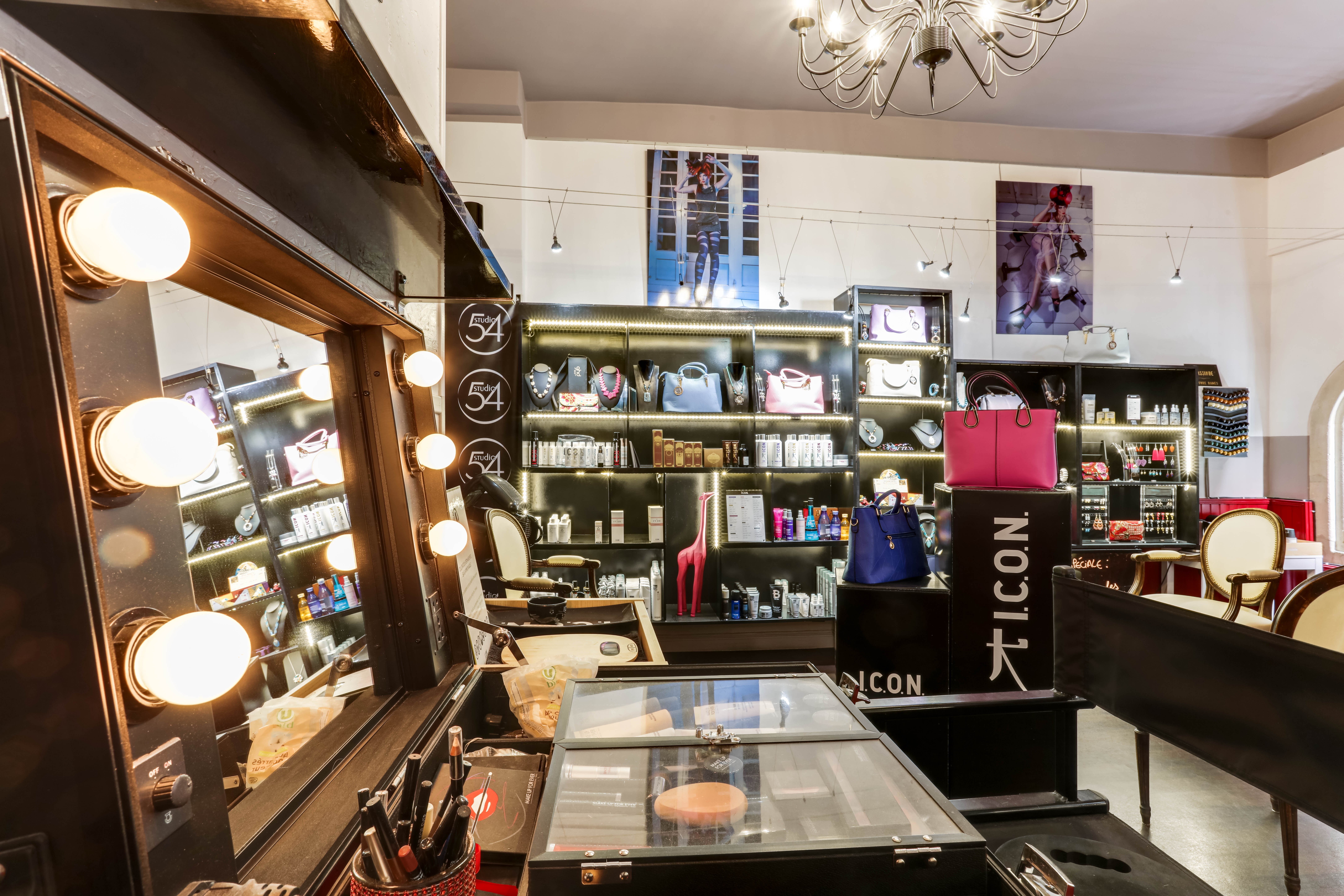 Studio 54 - Coiffure Montpellier - Studio 54 - Photo Galerie - OneBooking
