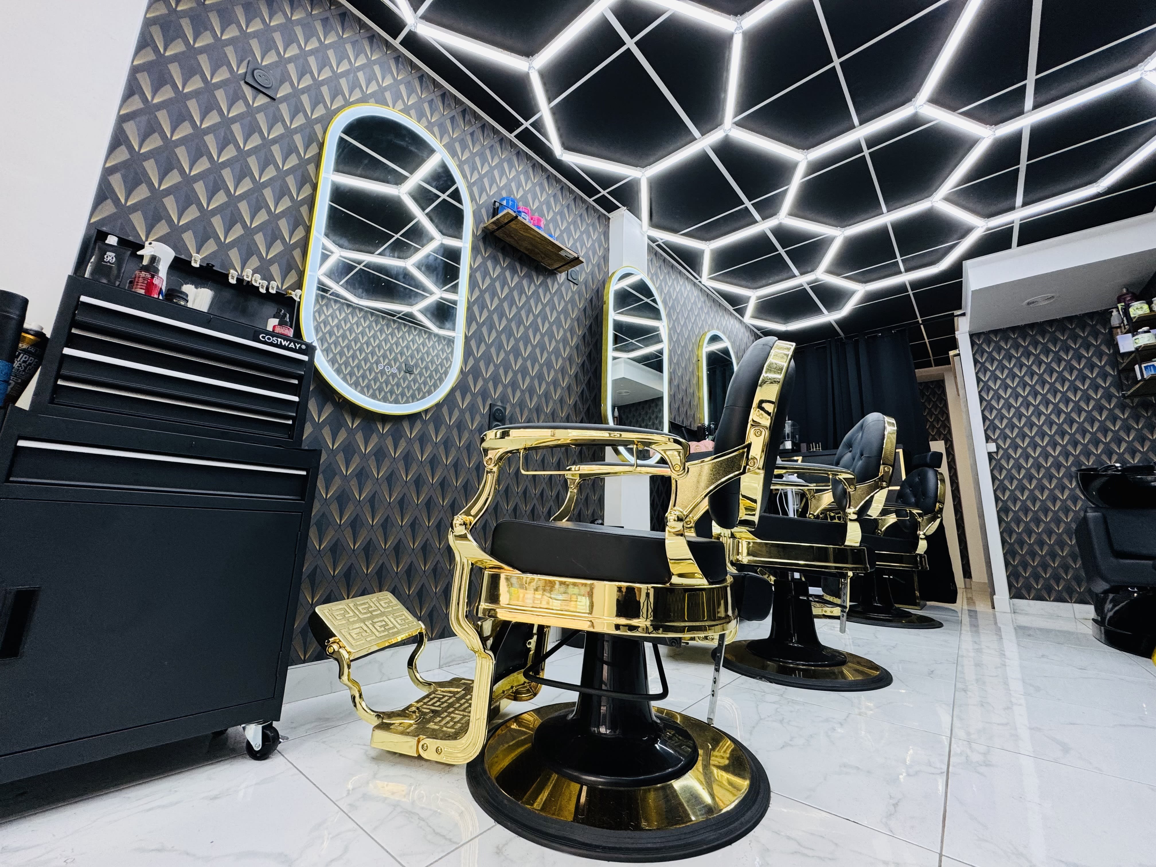 Barber By Nabil - Barbier Dijon - OneBooking