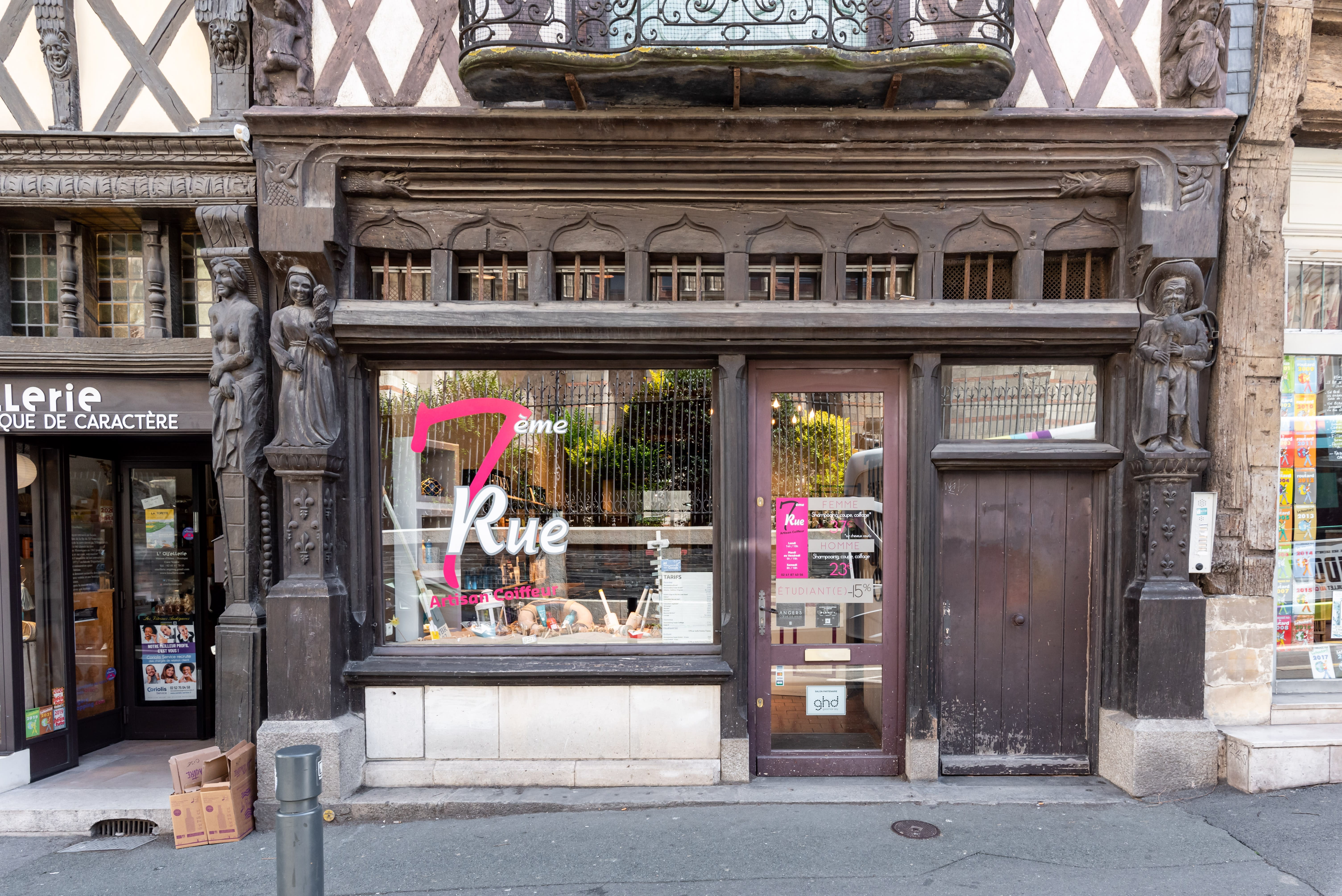 7ème Rue - Coiffure Angers - OneBooking