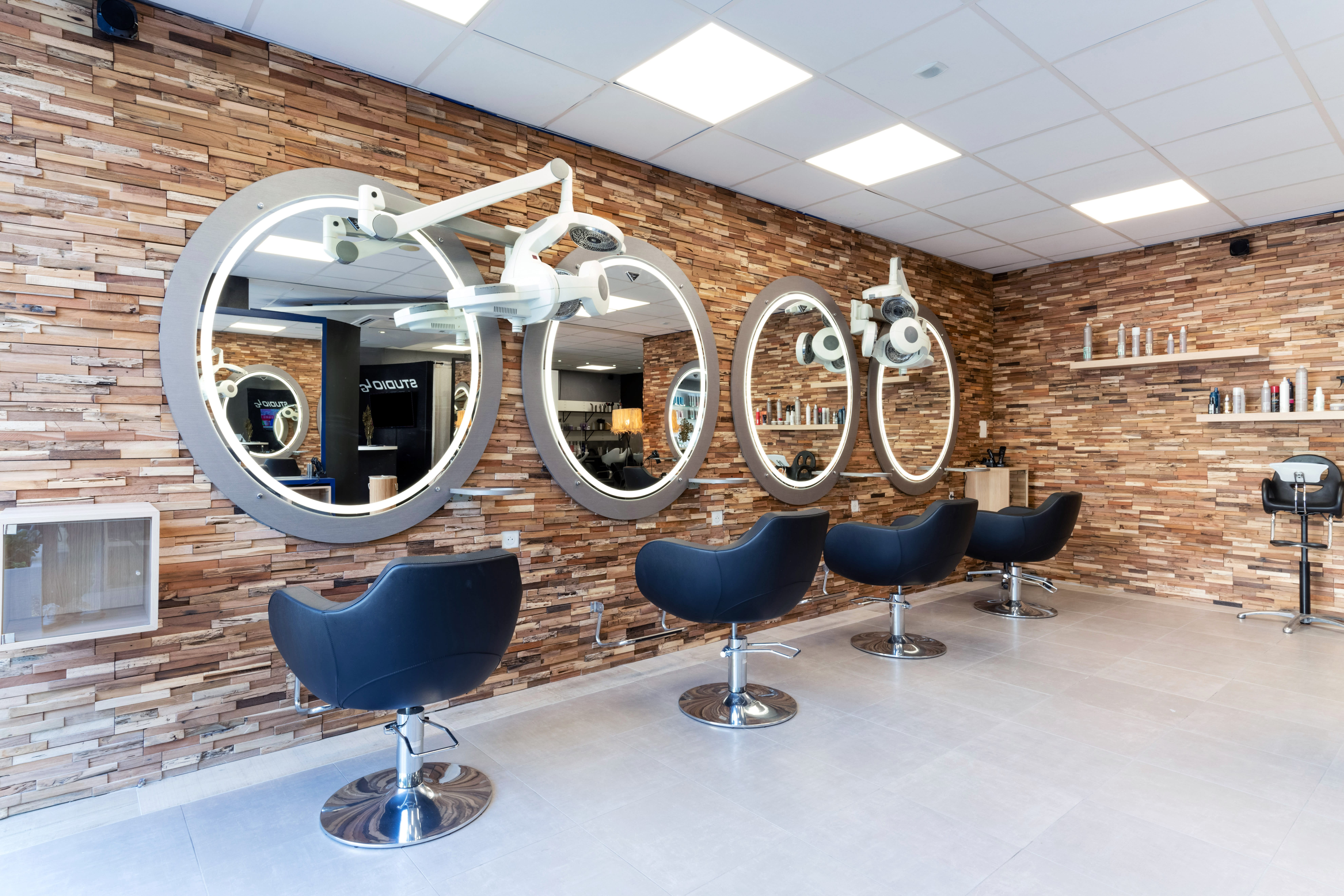 Studio LG - Coiffure Nantes - Photo de couverture - OneBooking