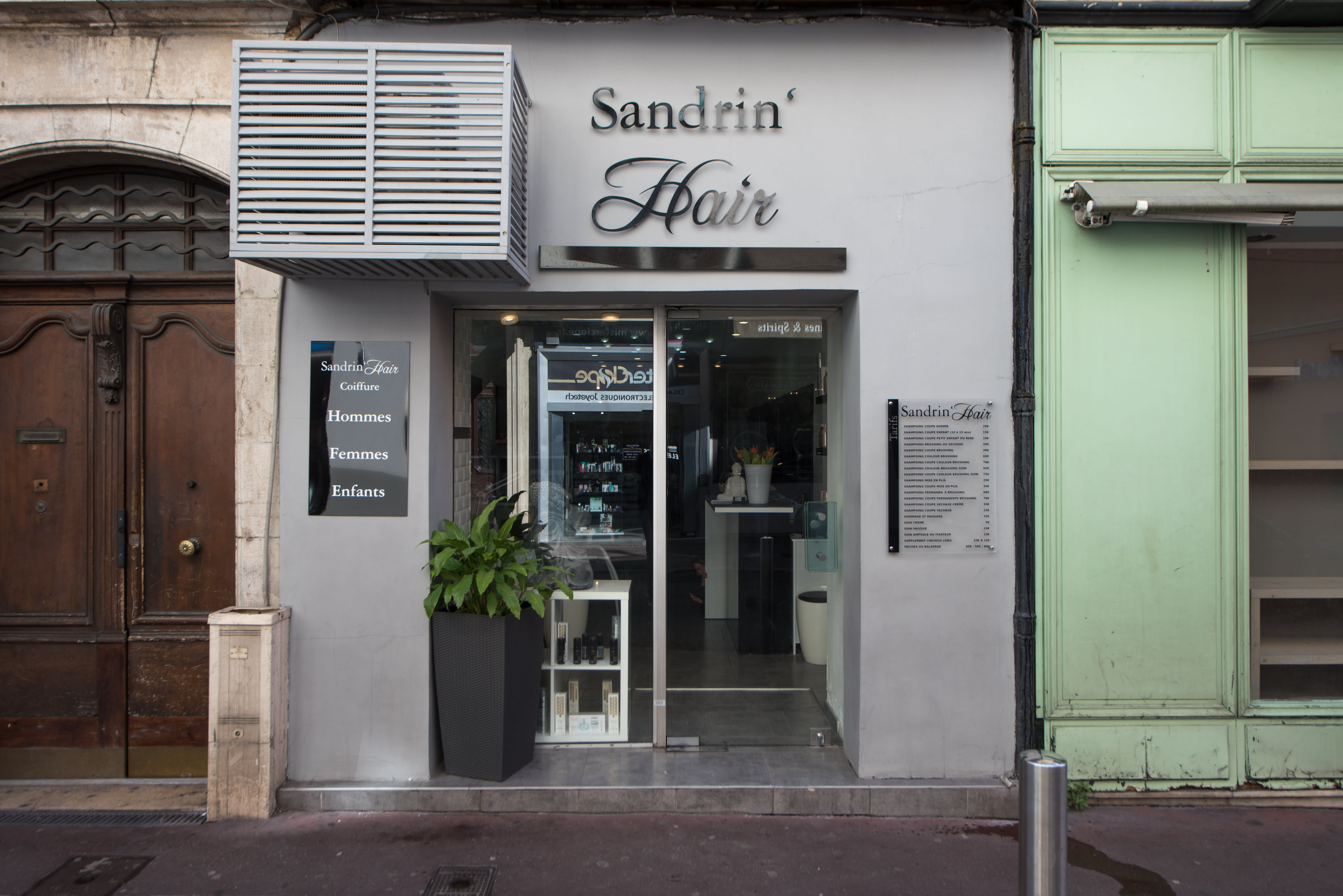 Sandrin'hair SD coiffure - Coiffure Cannes - Photo de couverture - OneBooking