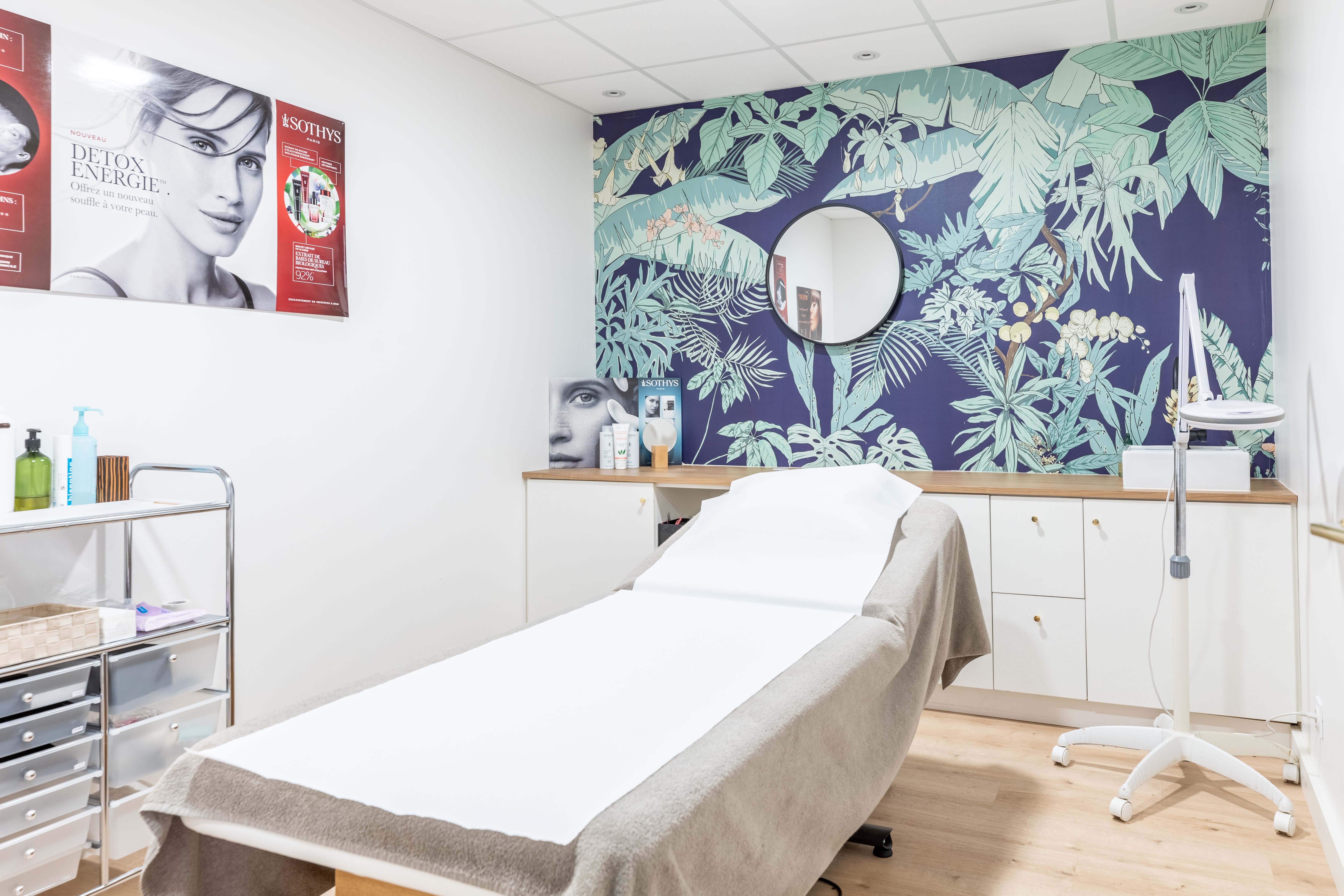 Esprit Zen - Onglerie Poitiers - OneBooking