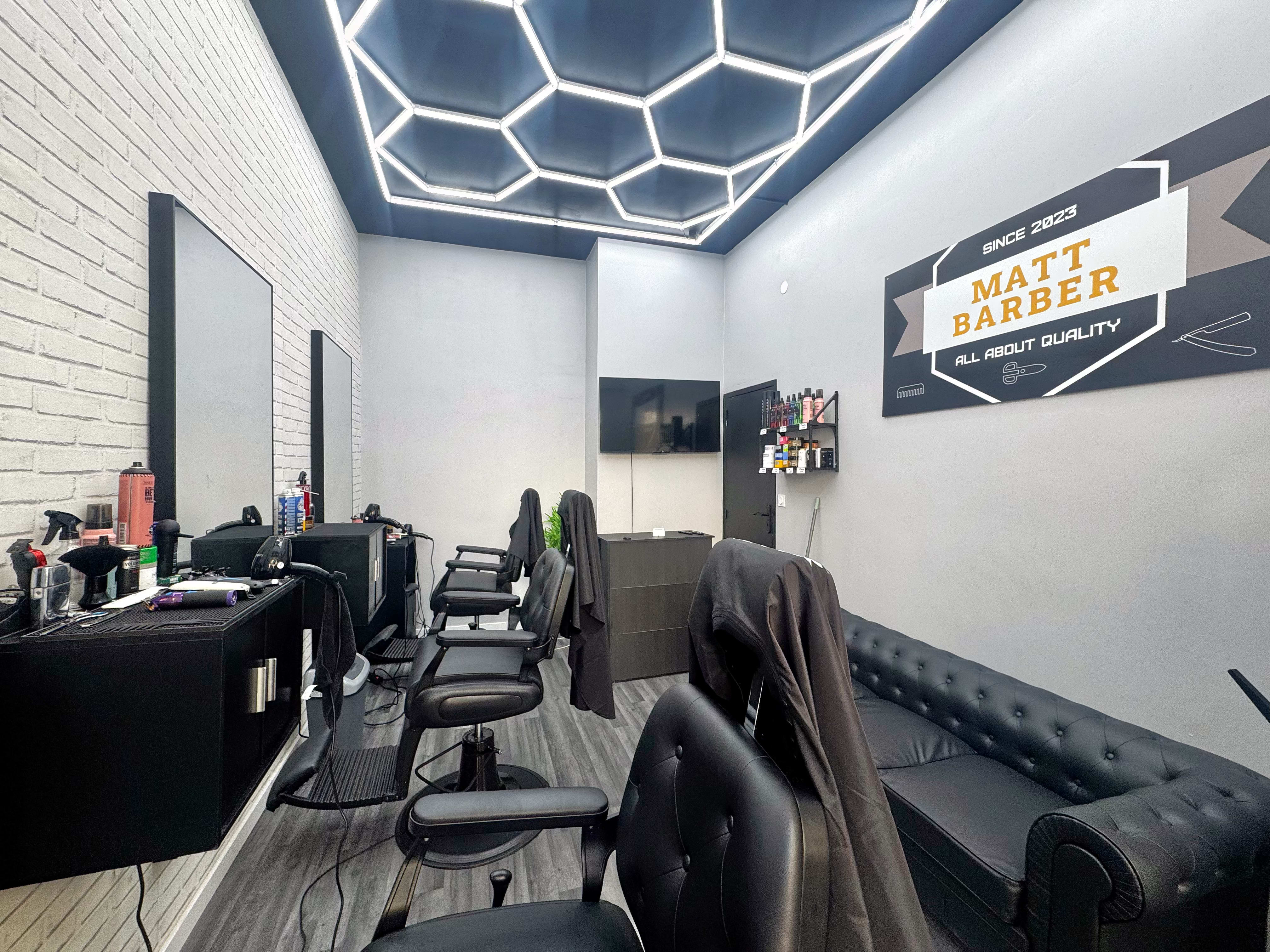 Matt Barber (Place Royale) - Coiffure Nantes - Matt Barber (Place Royale) - Photo Galerie - OneBooking