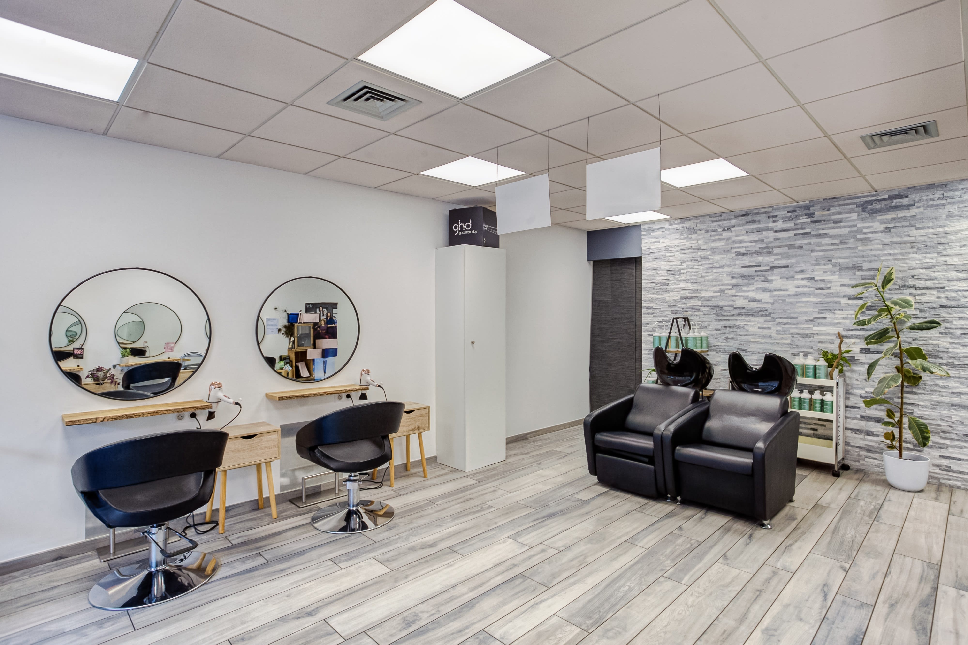 Dreams Hair : coiffeur à Vif - Planity - RDV en ligne
