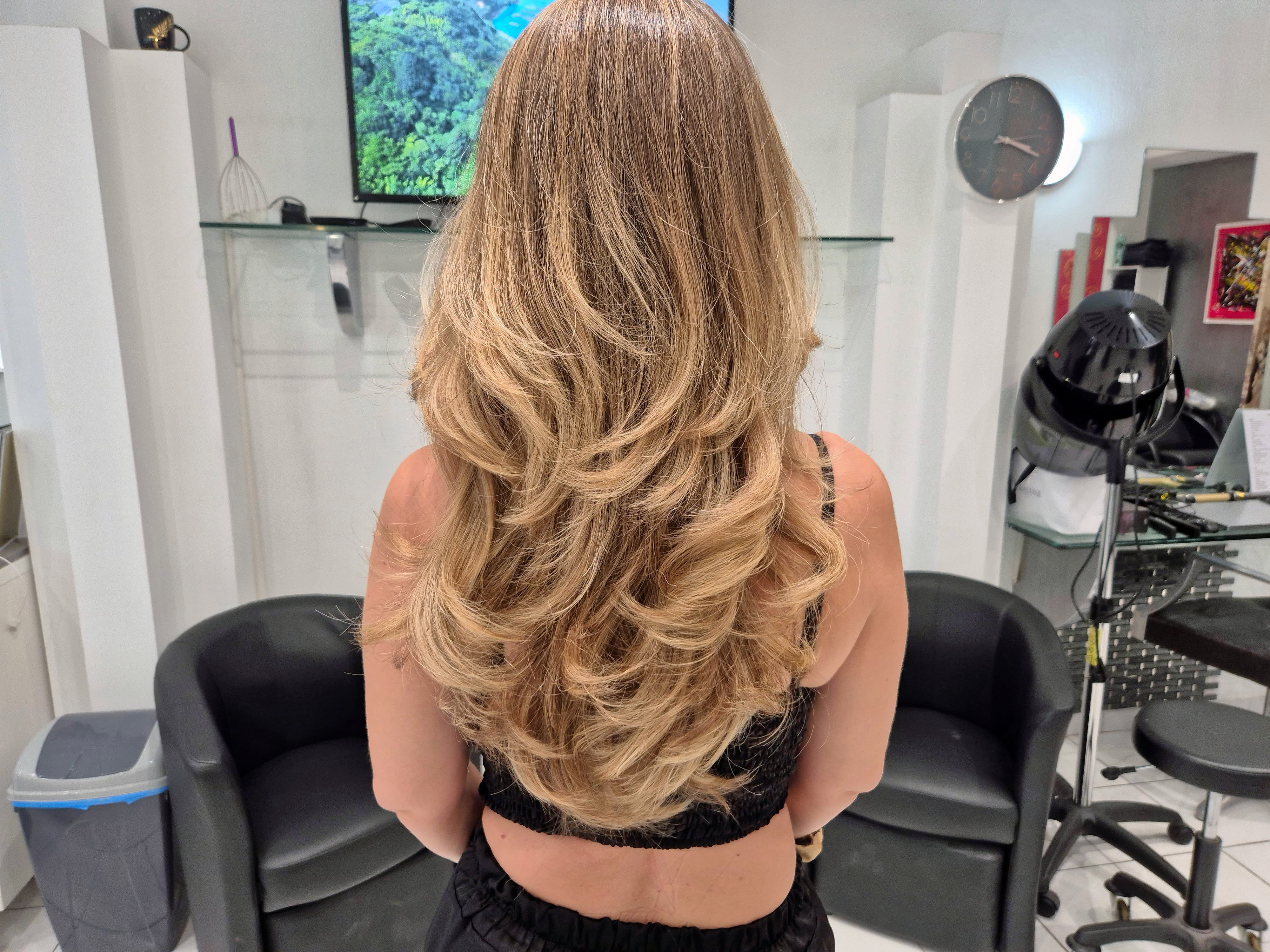 HairLine Coiffure - Coiffure Cannes - HairLine Coiffure - Photo Galerie - OneBooking