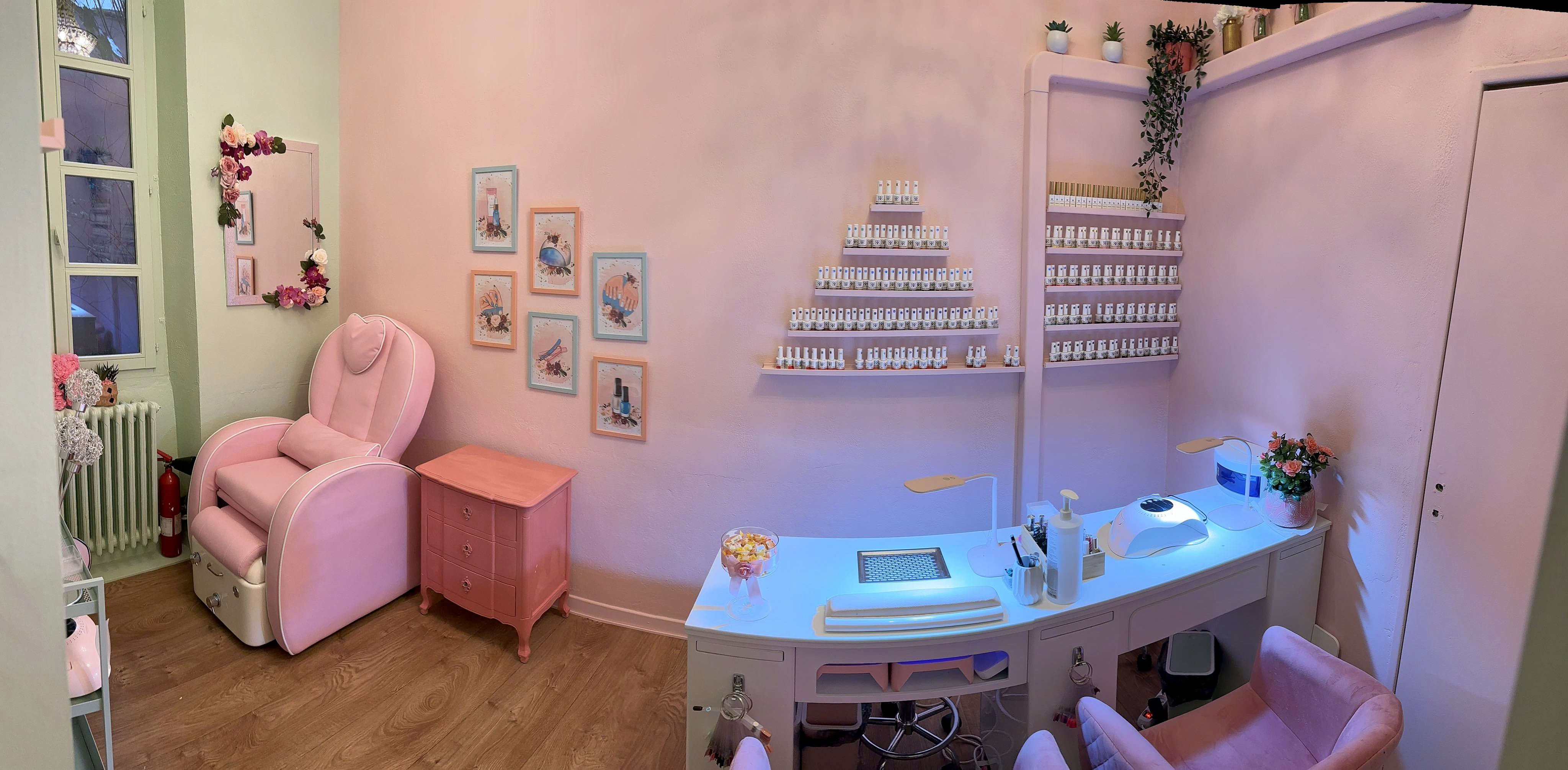 Bar à ongles - Coiffure Toulouse - Photo de couverture - OneBooking