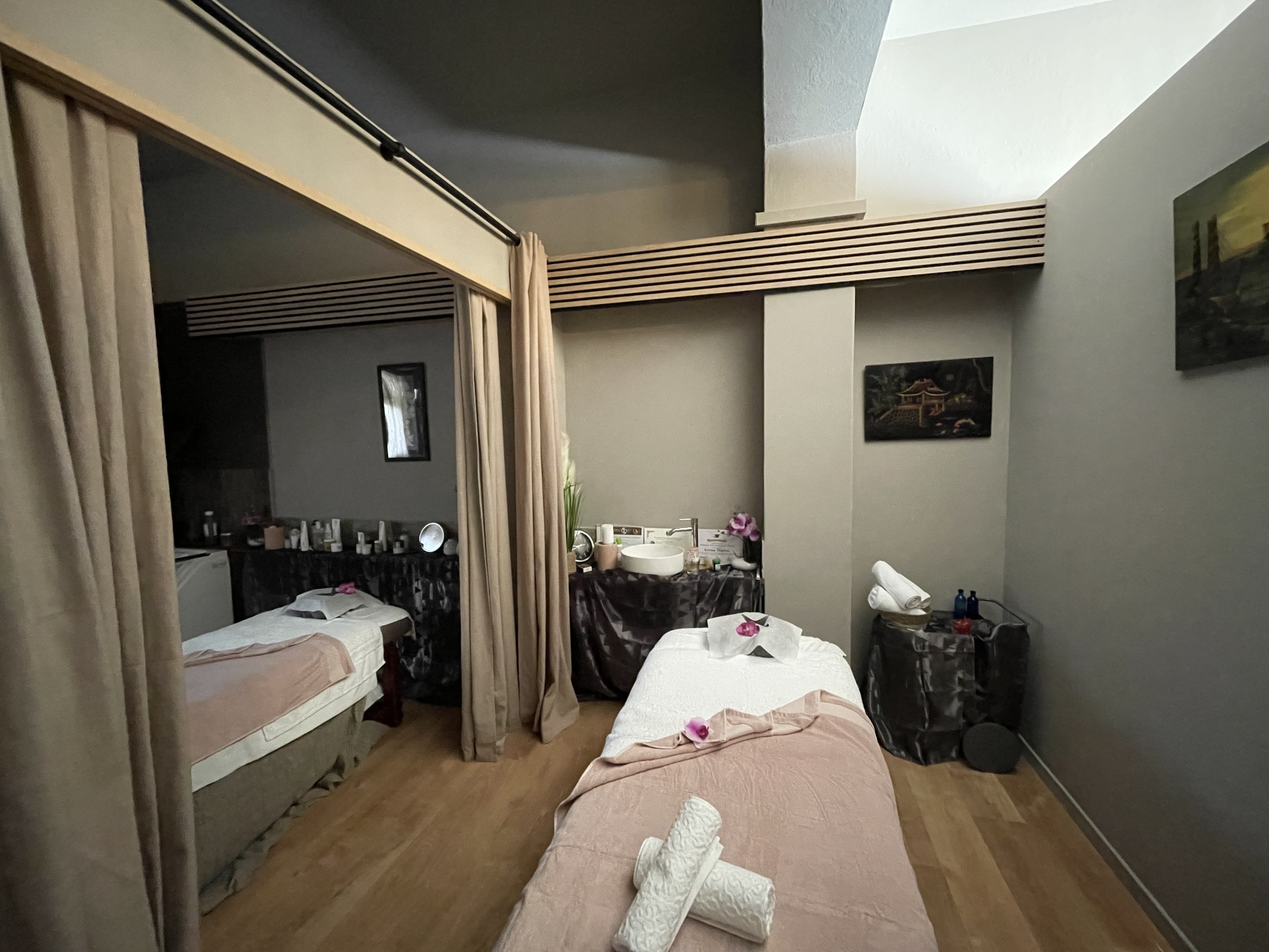 Thaï Orchidée Massage et Spa - Sourcils & cils Ajaccio - OneBooking