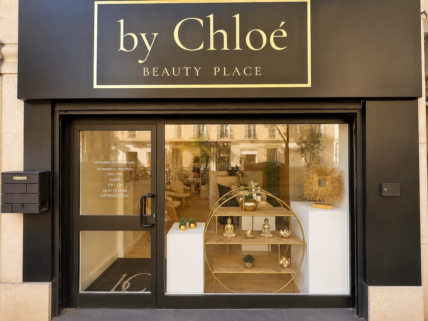By Chloe Beauty Place