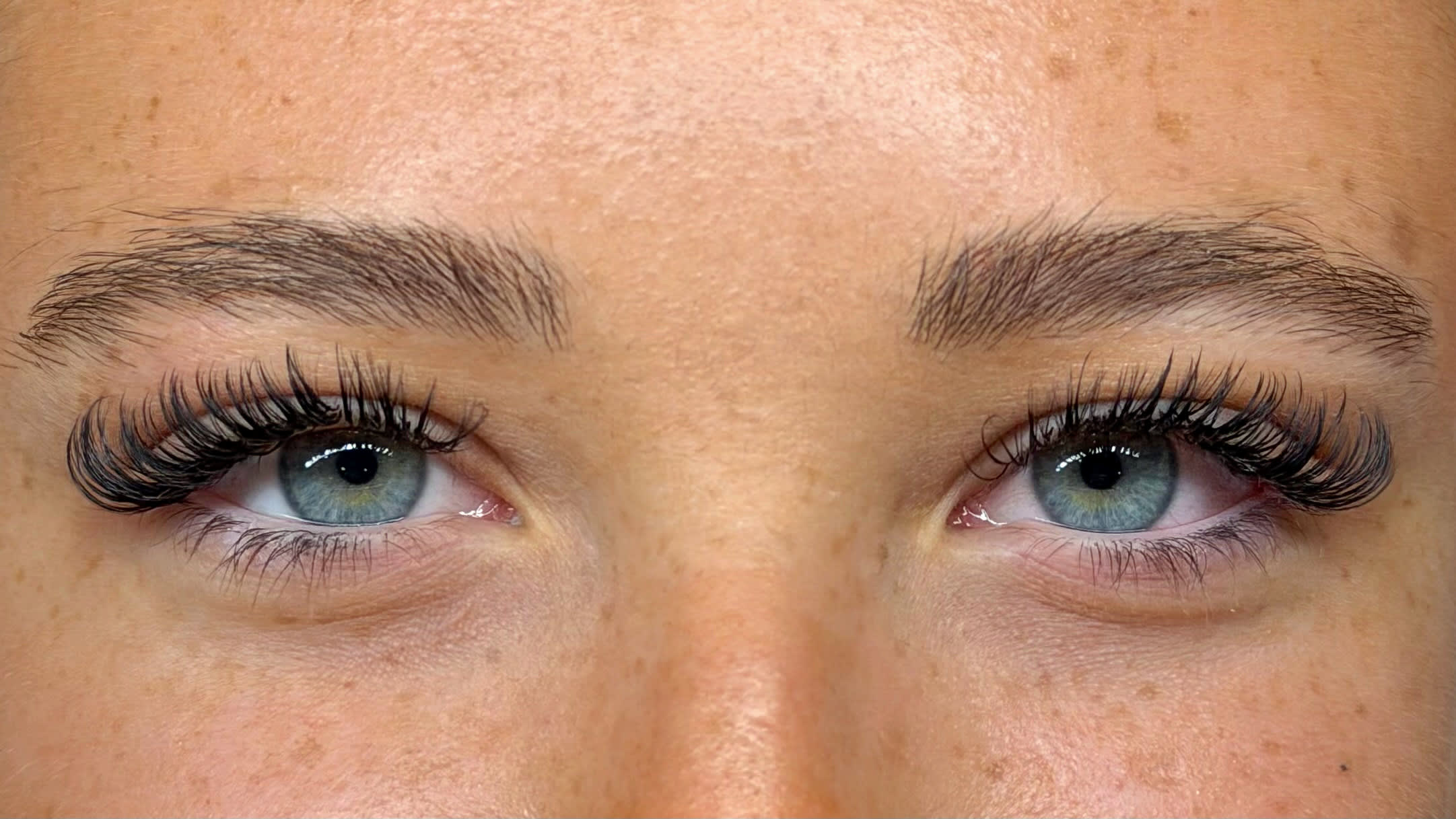 Lashes by Lya - Sourcils & cils Nice - Lashes by Lya - Photo Galerie - OneBooking