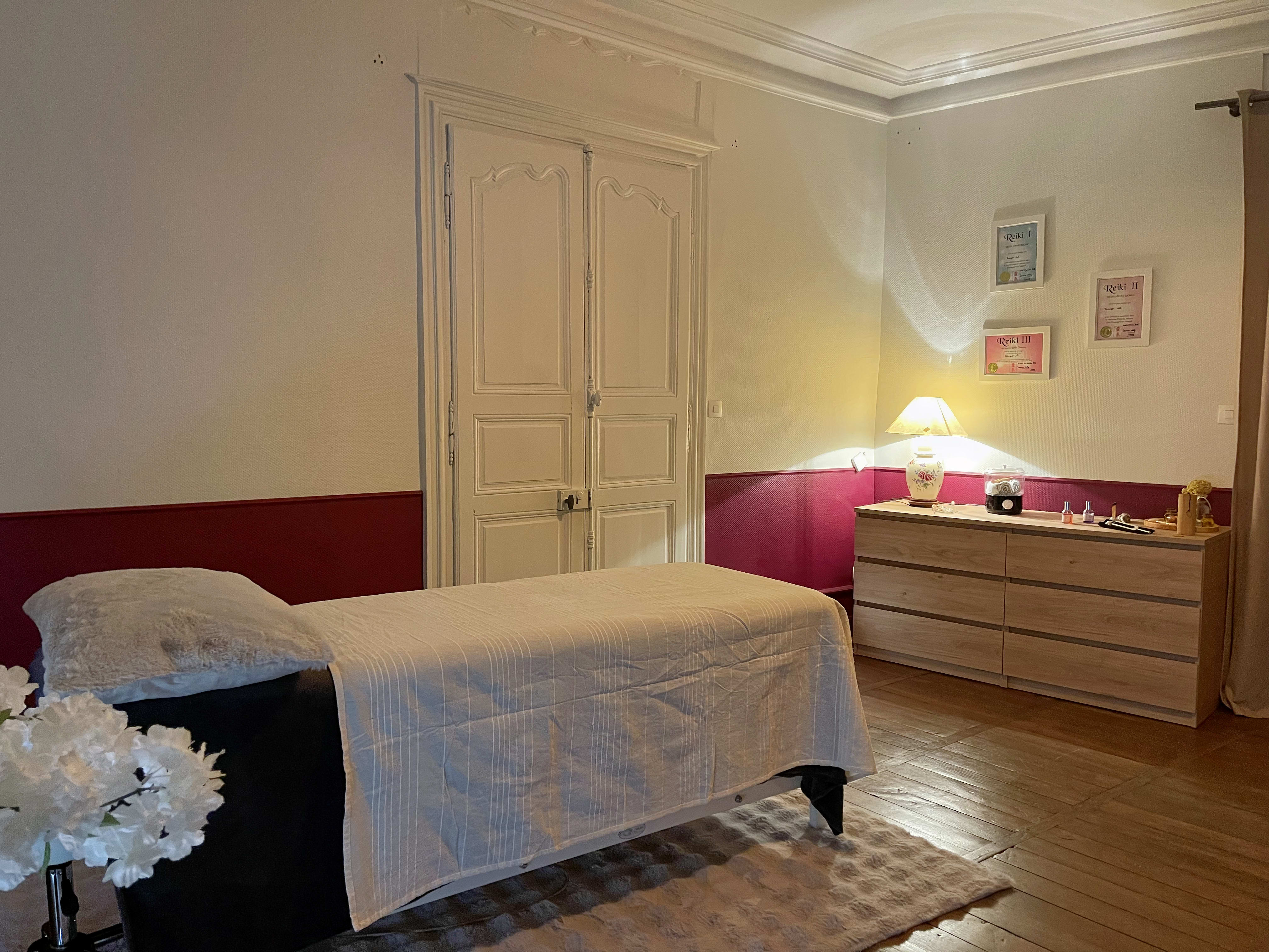 Pasithéa - Sourcils & cils Poitiers - OneBooking