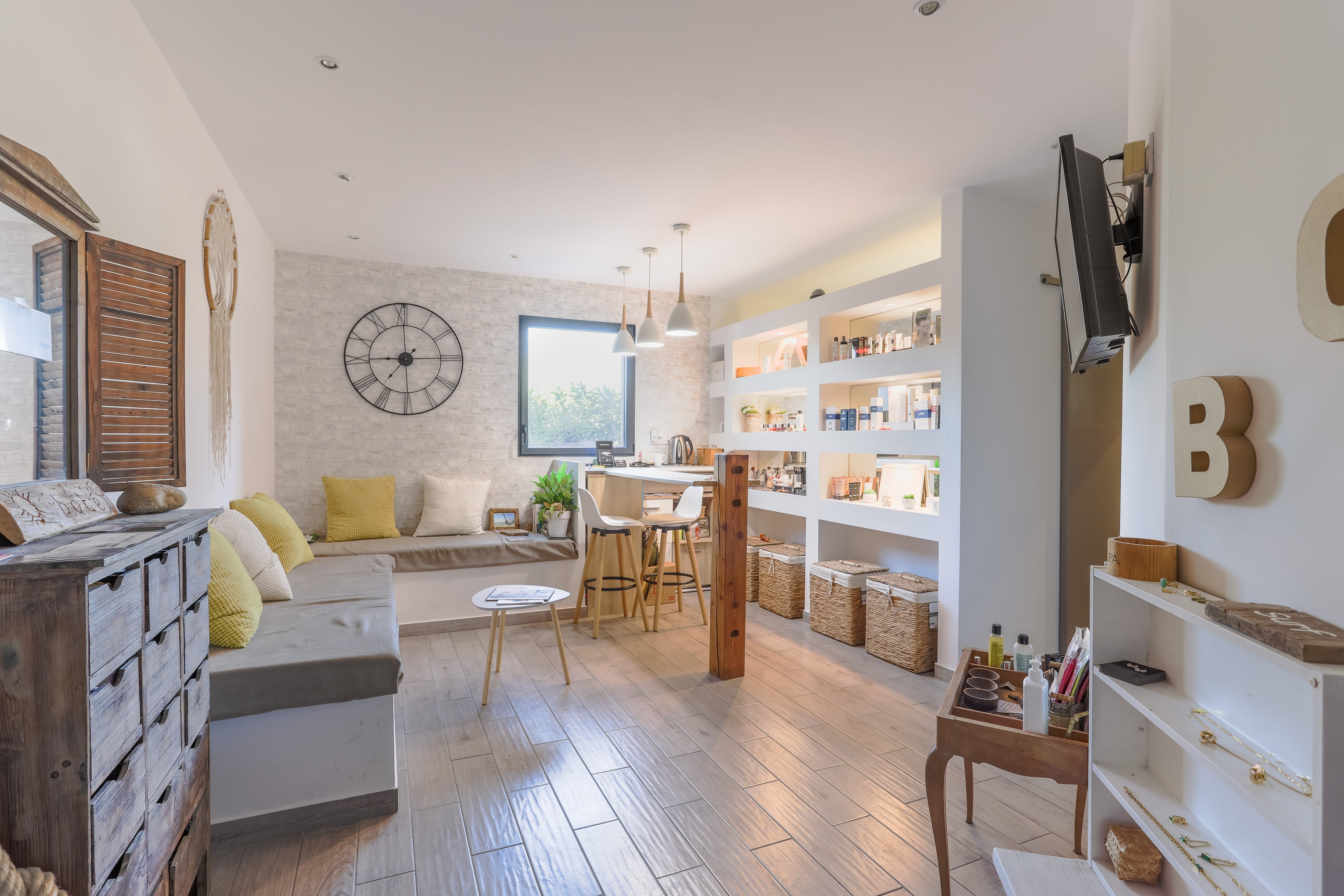 Institut Boté - Saint Isidore - Sourcils & cils Nice - Photo de couverture - OneBooking