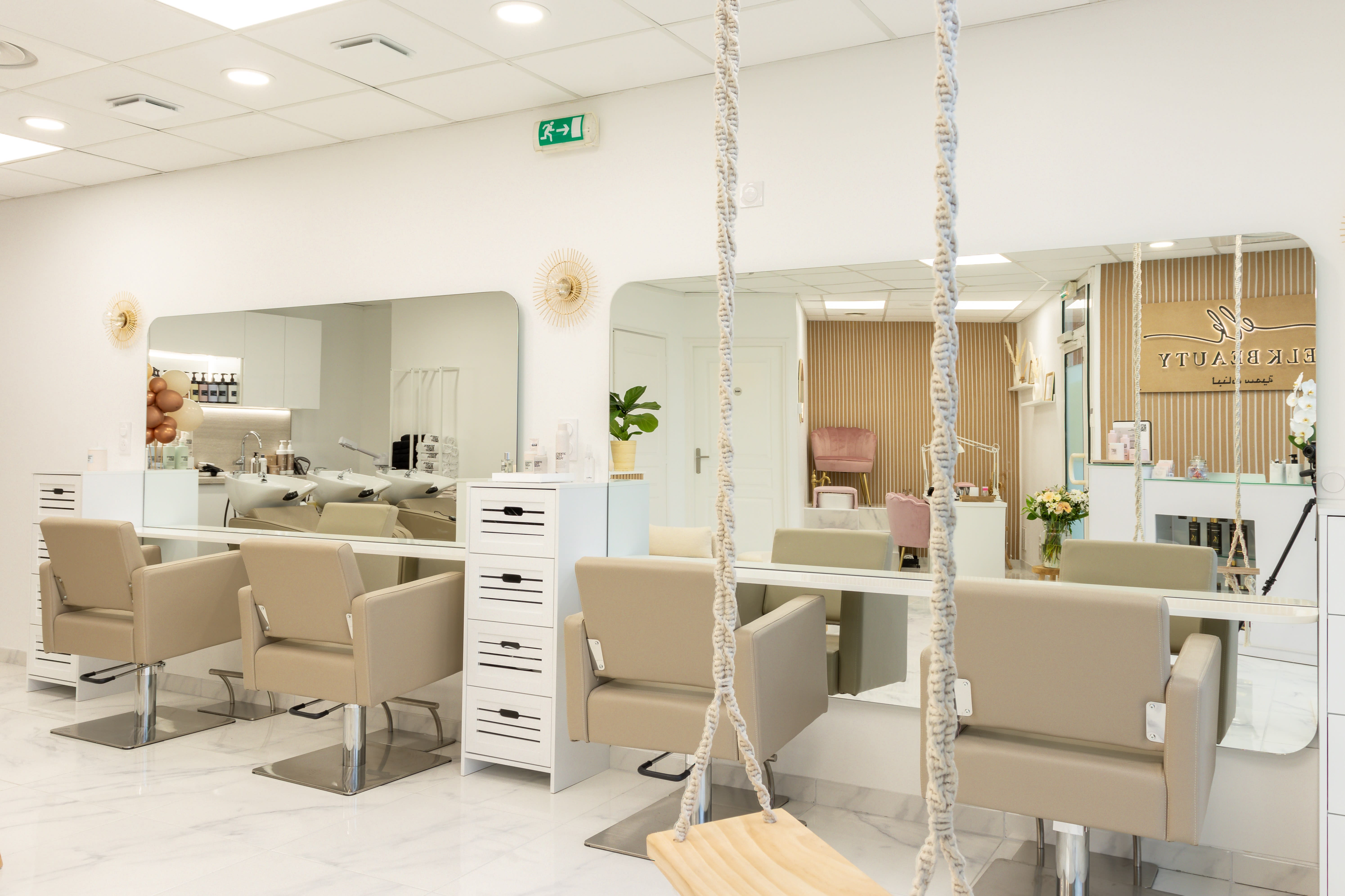 ELK Beauty - Onglerie Poitiers - OneBooking