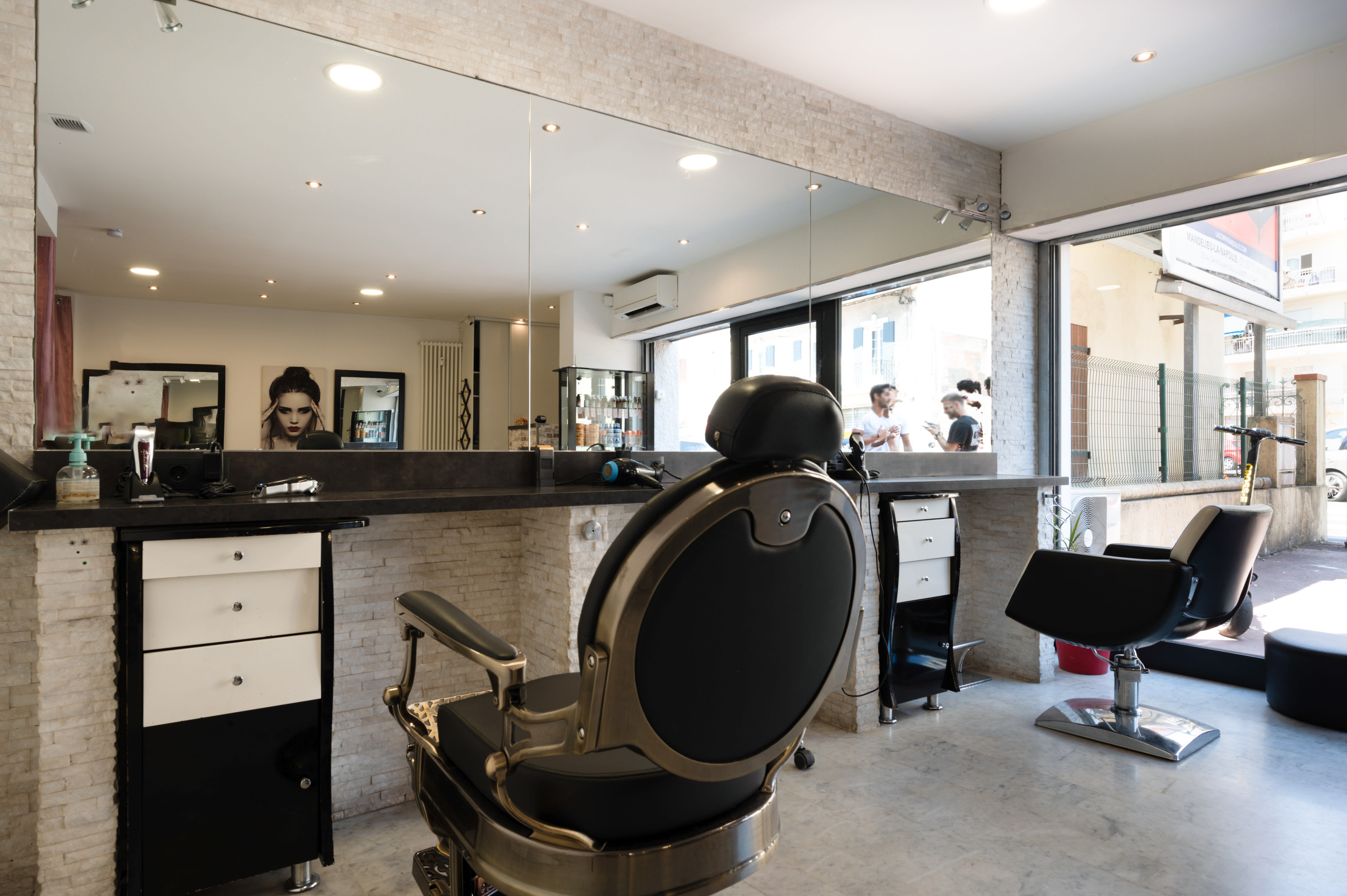 New Head Coiffure - Coiffure Le Cannet - New Head Coiffure - Photo Galerie - OneBooking