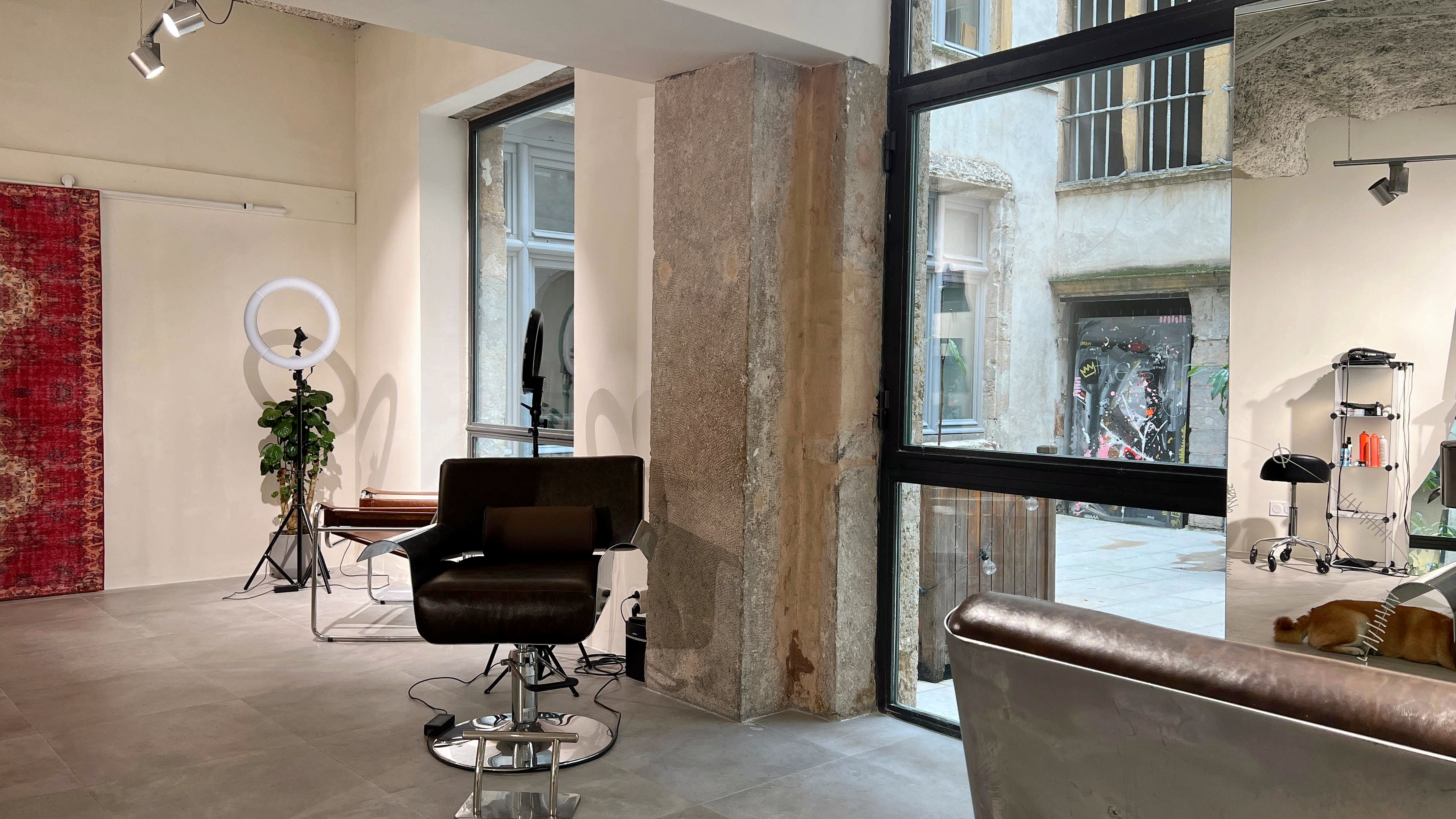 No Name Concept Home By Sébastien S - Coiffure Lyon - OneBooking